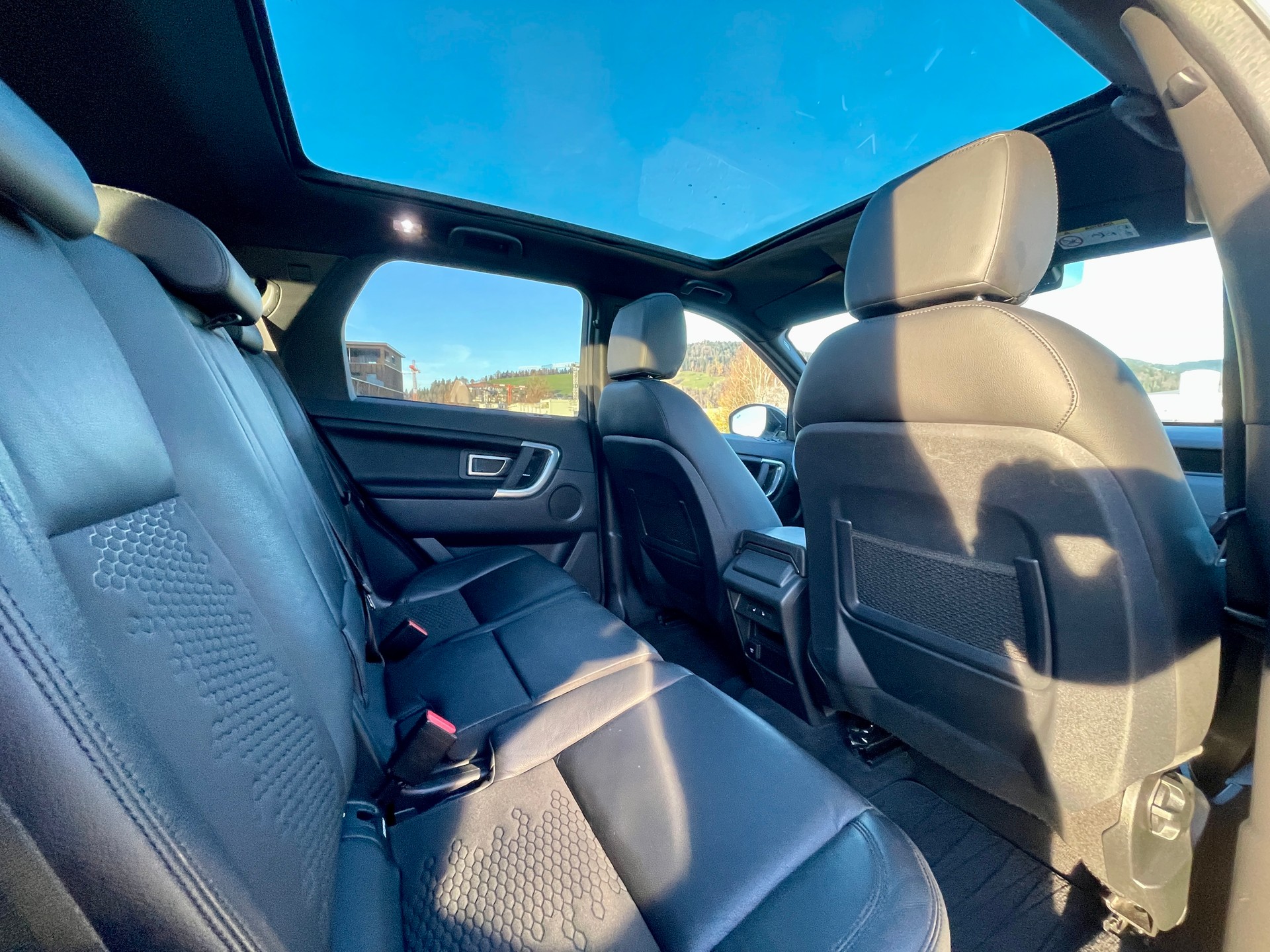 LAND ROVER Discovery Sport 2.0 Si4 SE AT9-image-6