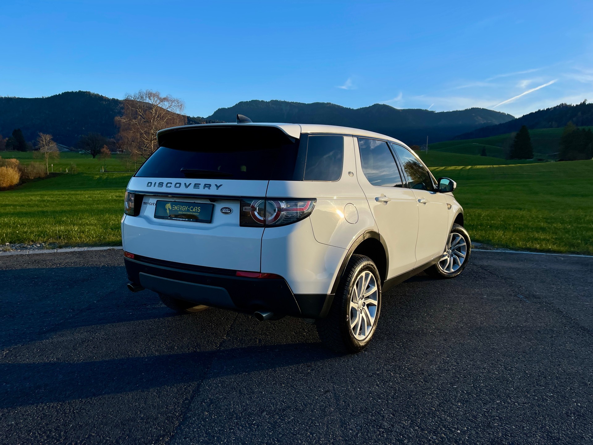 LAND ROVER Discovery Sport 2.0 Si4 SE AT9-image-2