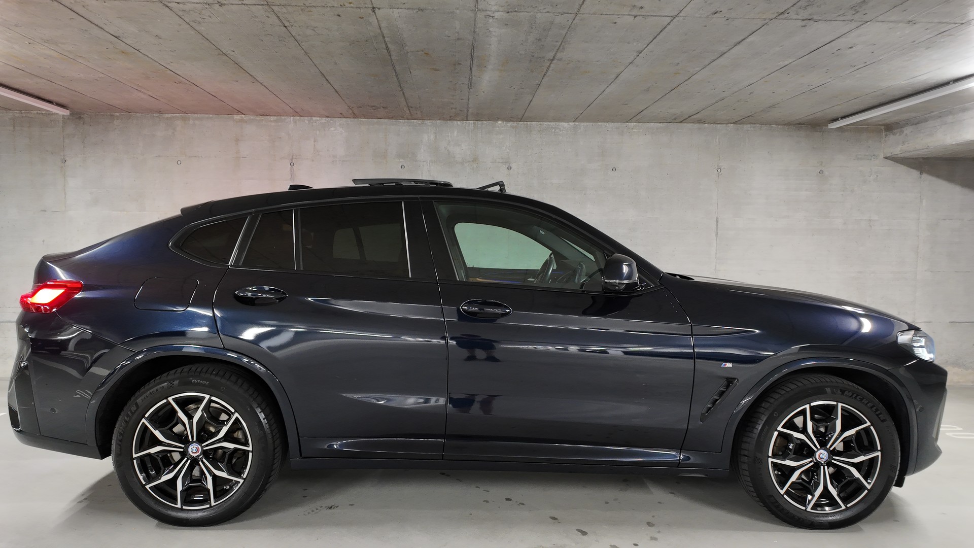 BMW X4 xDrive 48V 20d M Sport Steptronic-image-3