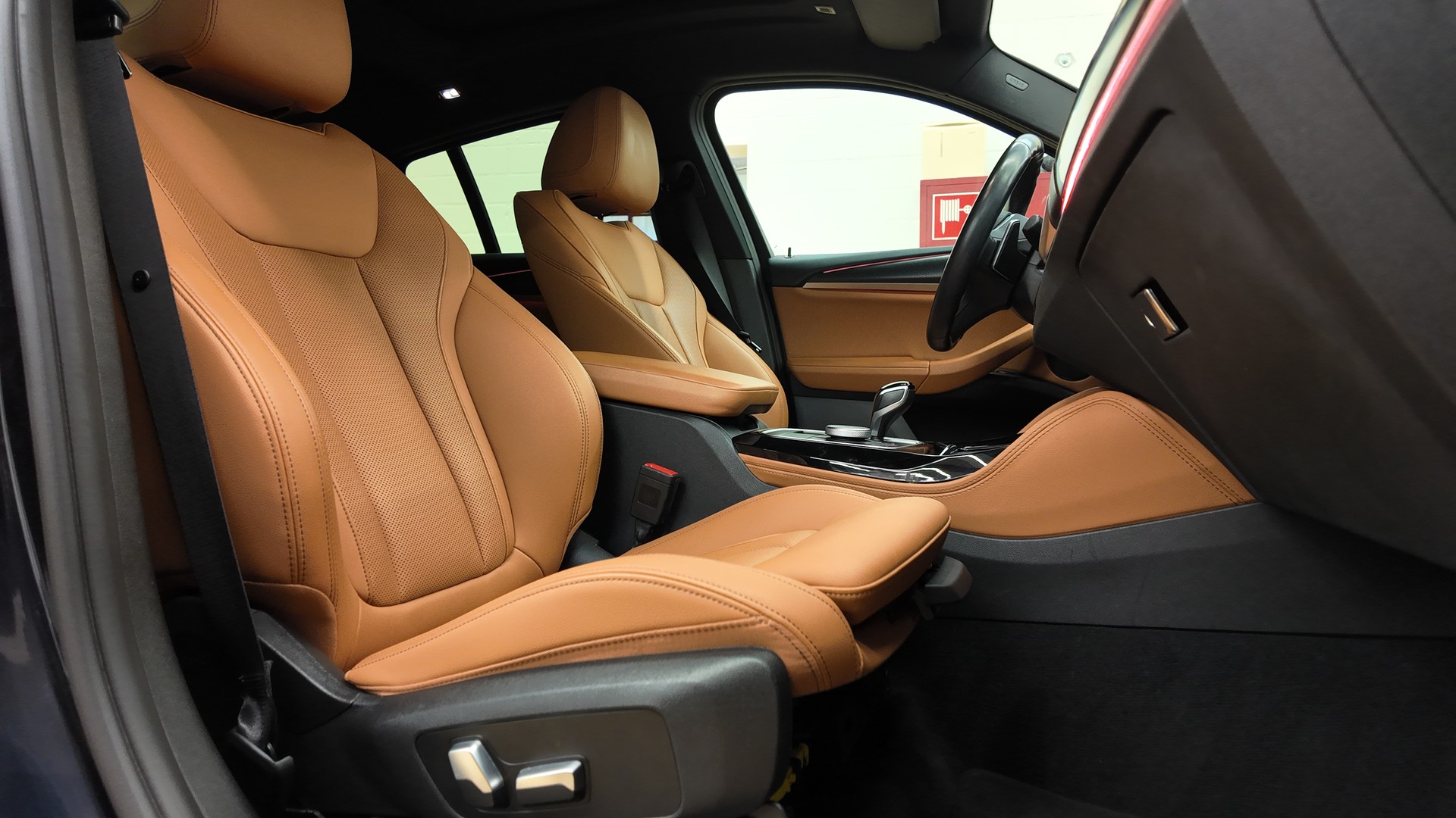 BMW X4 xDrive 48V 20d M Sport Steptronic-image-16