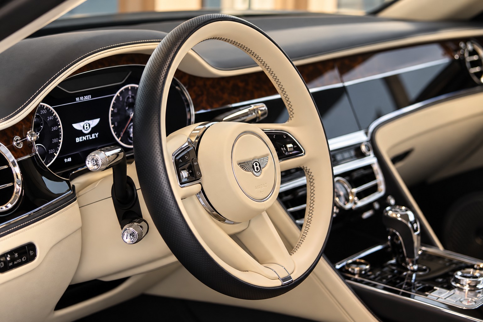 BENTLEY Flying Spur 6.0 W12 Mulliner-image-6