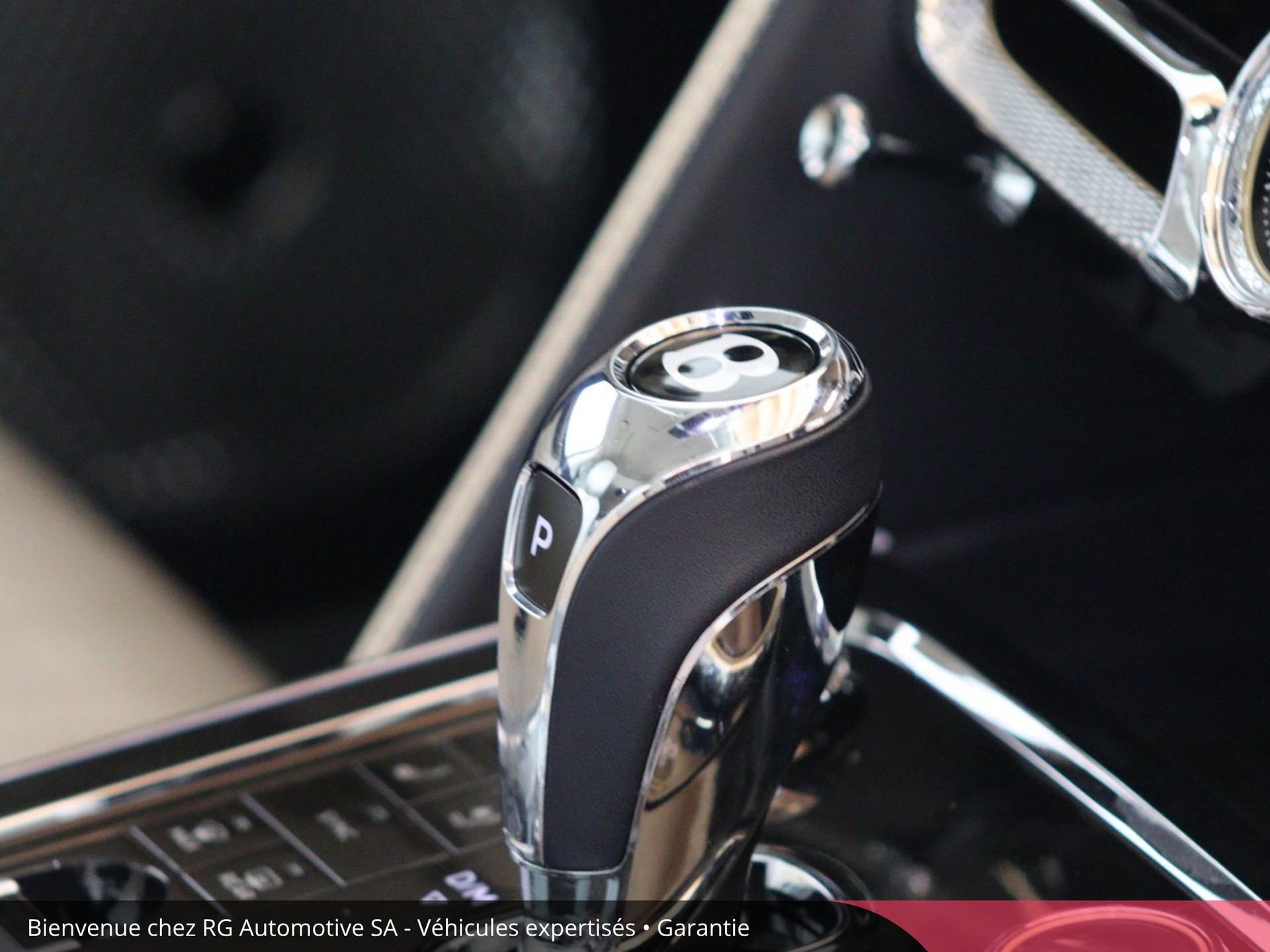 BENTLEY Flying Spur 6.0 W12 Mulliner-image-9