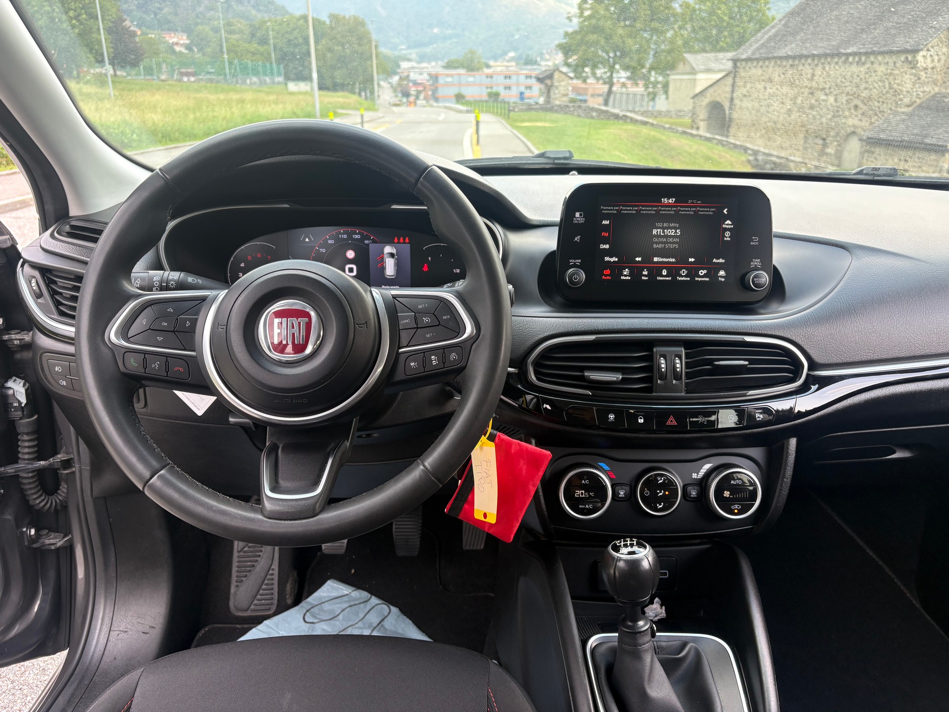 FIAT Tipo 1.6MJ Station Wagon Cross-image-8