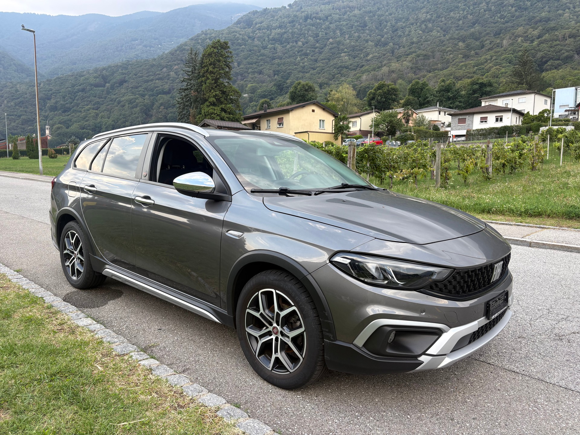 FIAT Tipo 1.6MJ Station Wagon Cross-image-6