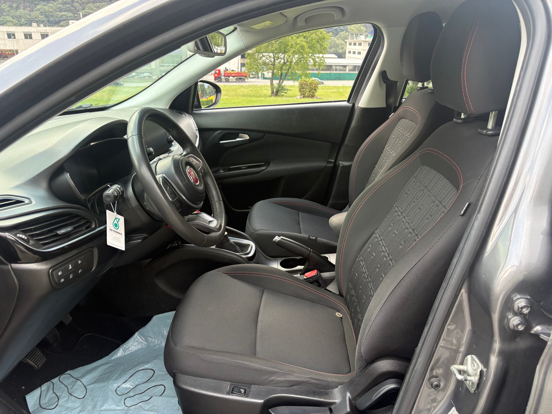FIAT Tipo 1.6MJ Station Wagon Cross-image-10