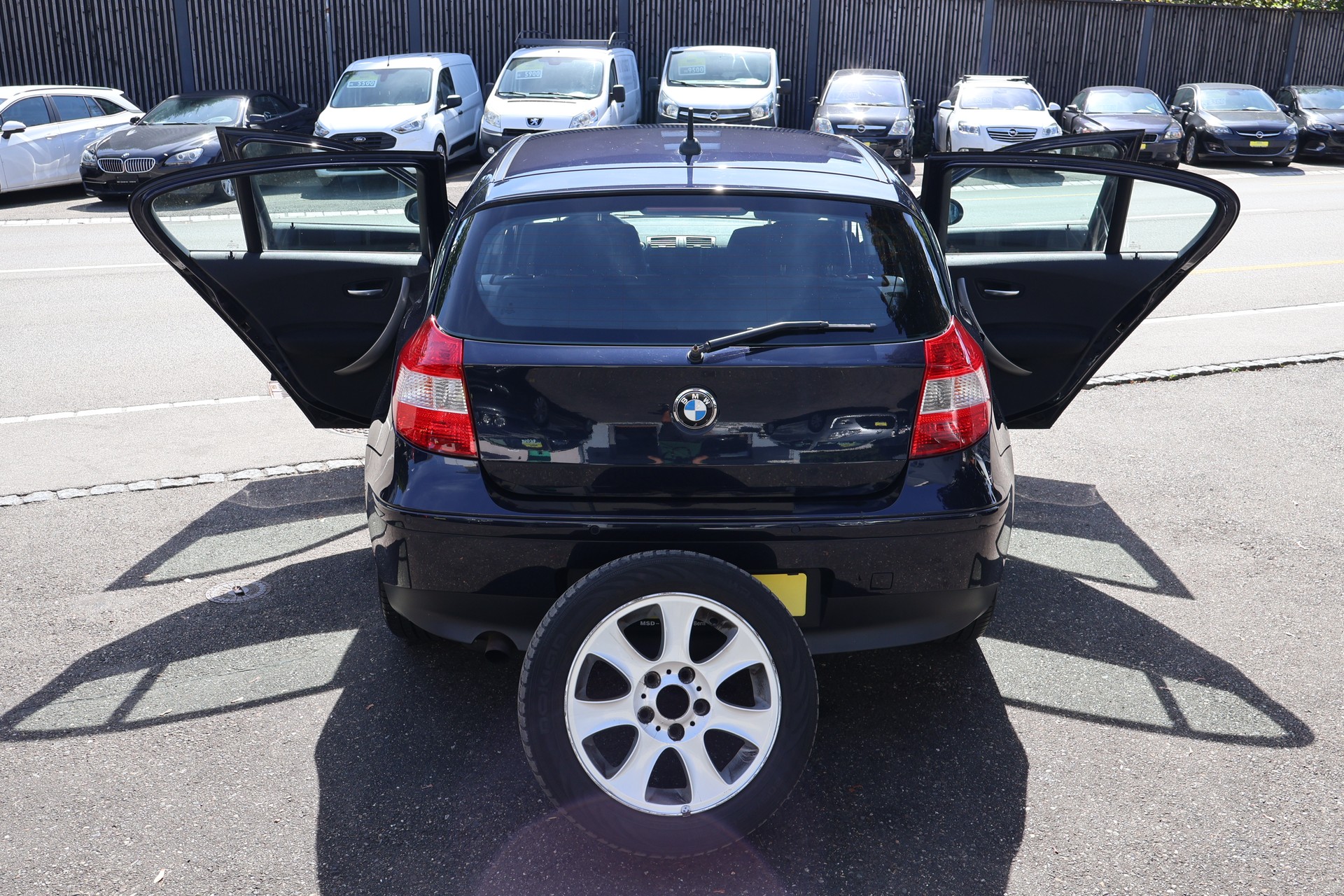 BMW 116i Access-image-8