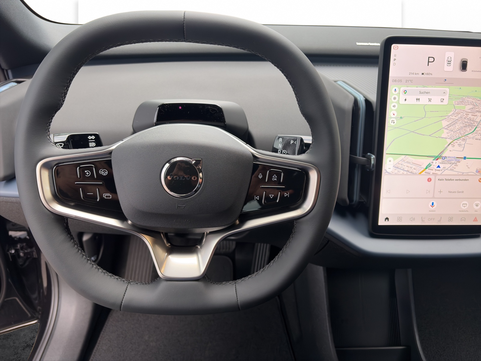 VOLVO EX30 P5 Longe Range XCENTRIC Black Edition-image-9