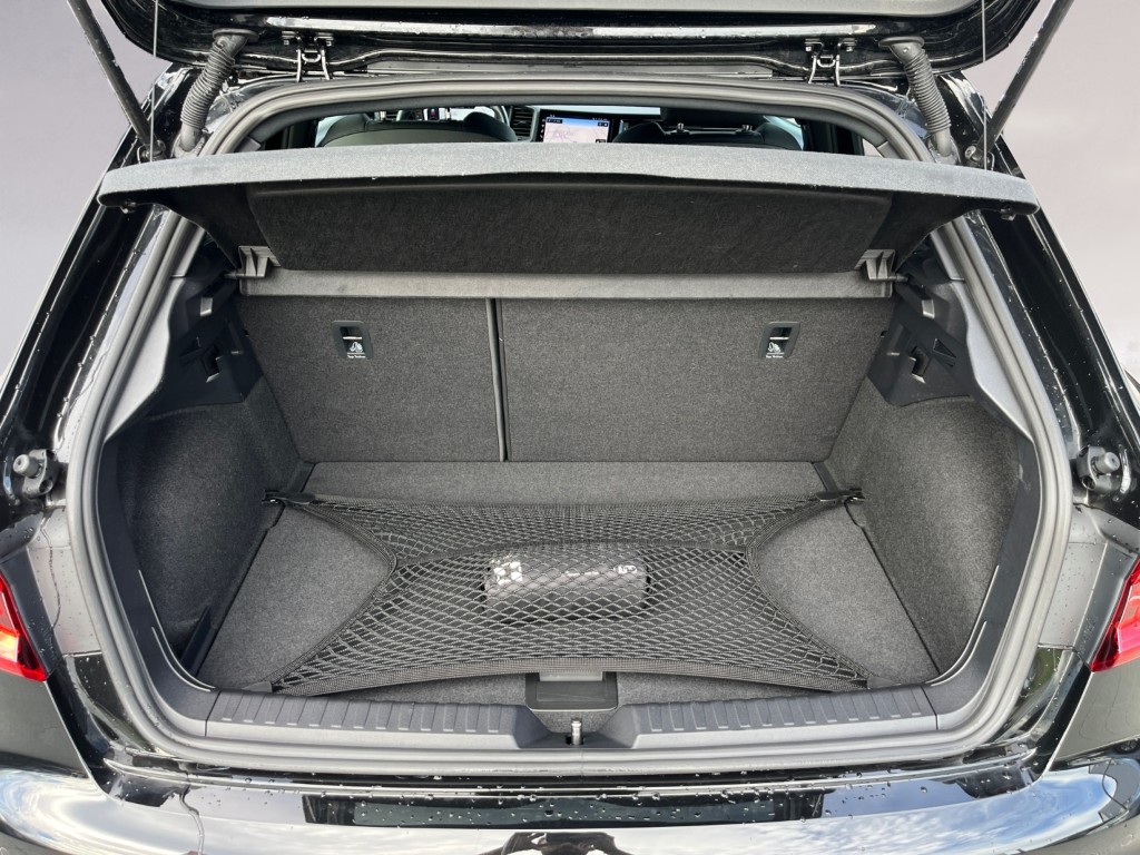 AUDI A1 Sportback 30 TFSI S Line Attraction S-tronic-image-18