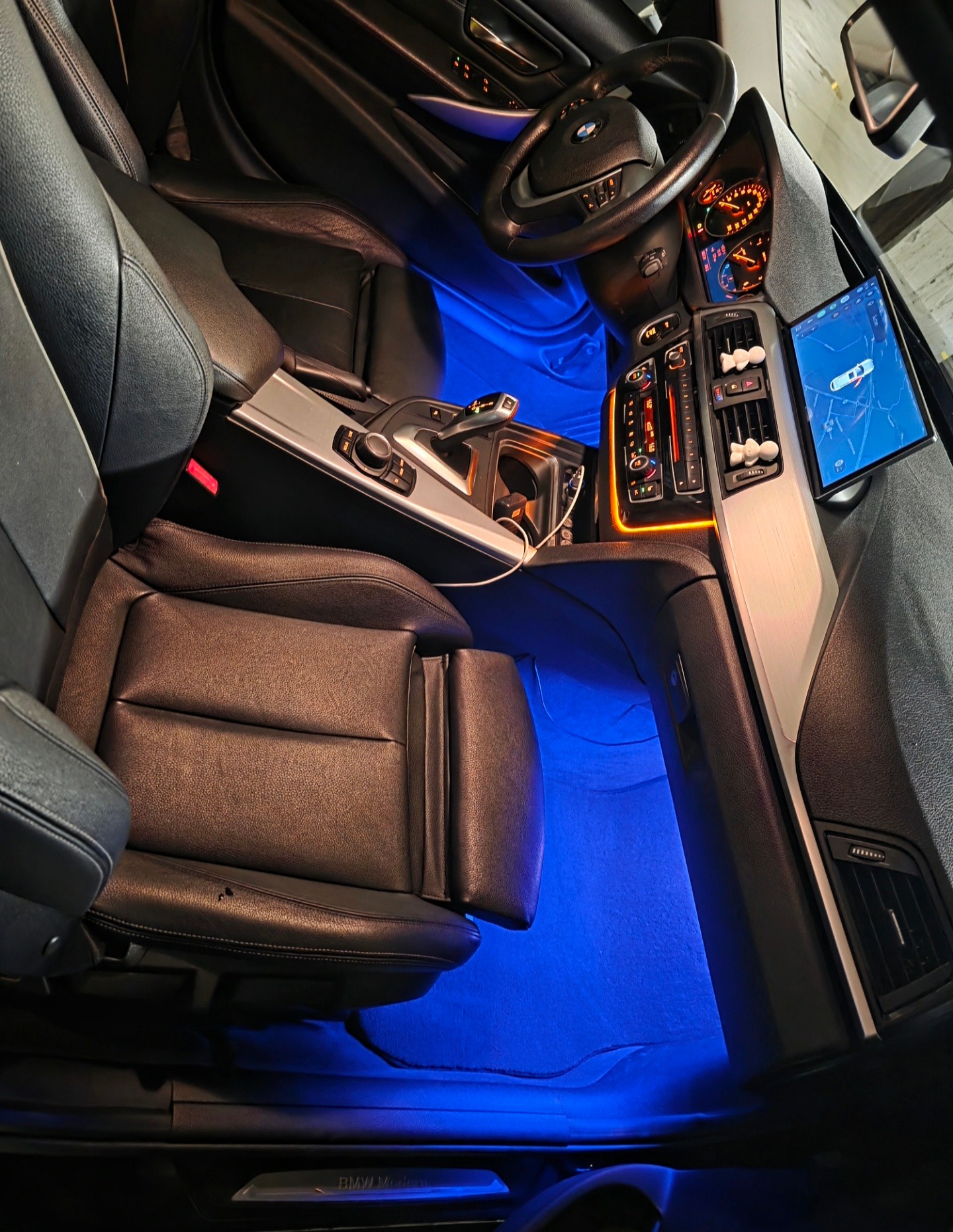 BMW 320d-image-5