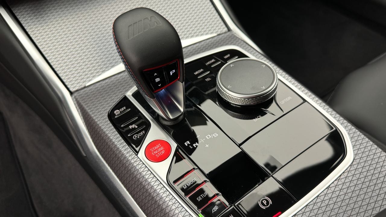 BMW M3 Touring xDrive Competition M-image-10
