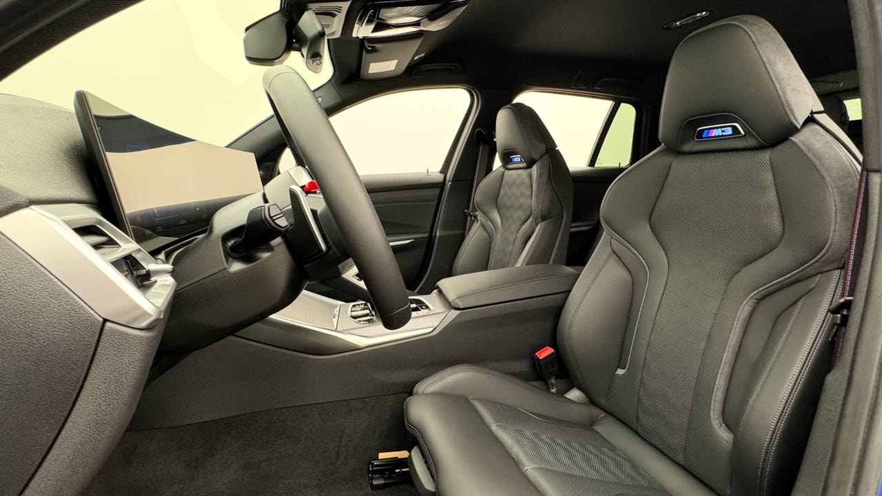 BMW M3 Touring xDrive Competition M-image-4