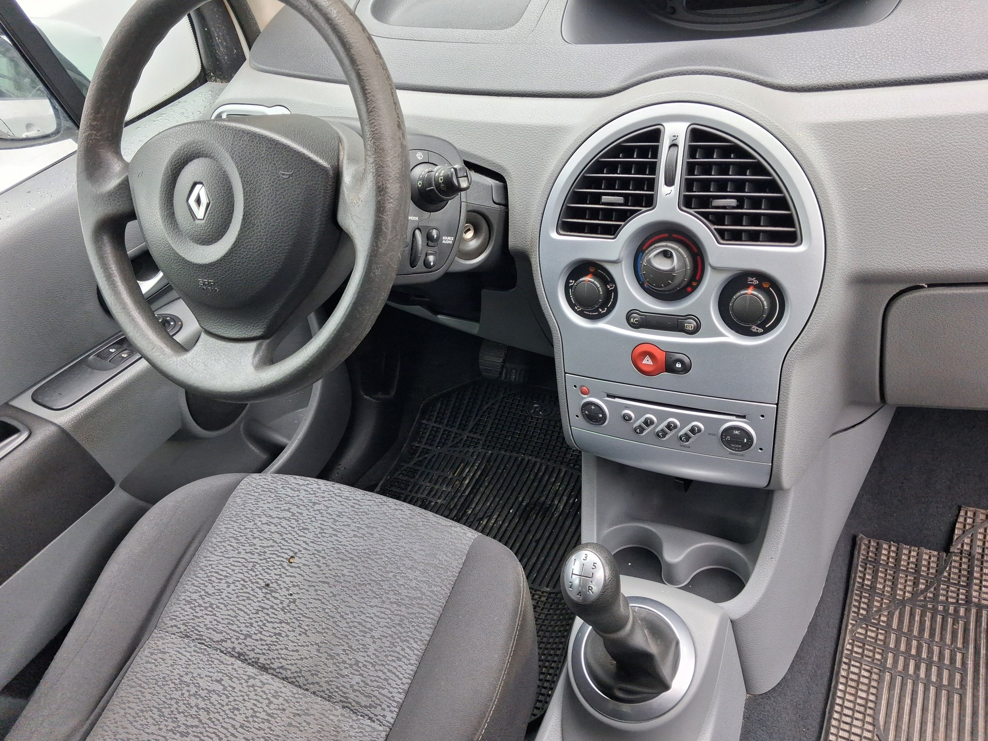 RENAULT Modus 1.2 16V T Dynamique-image-6