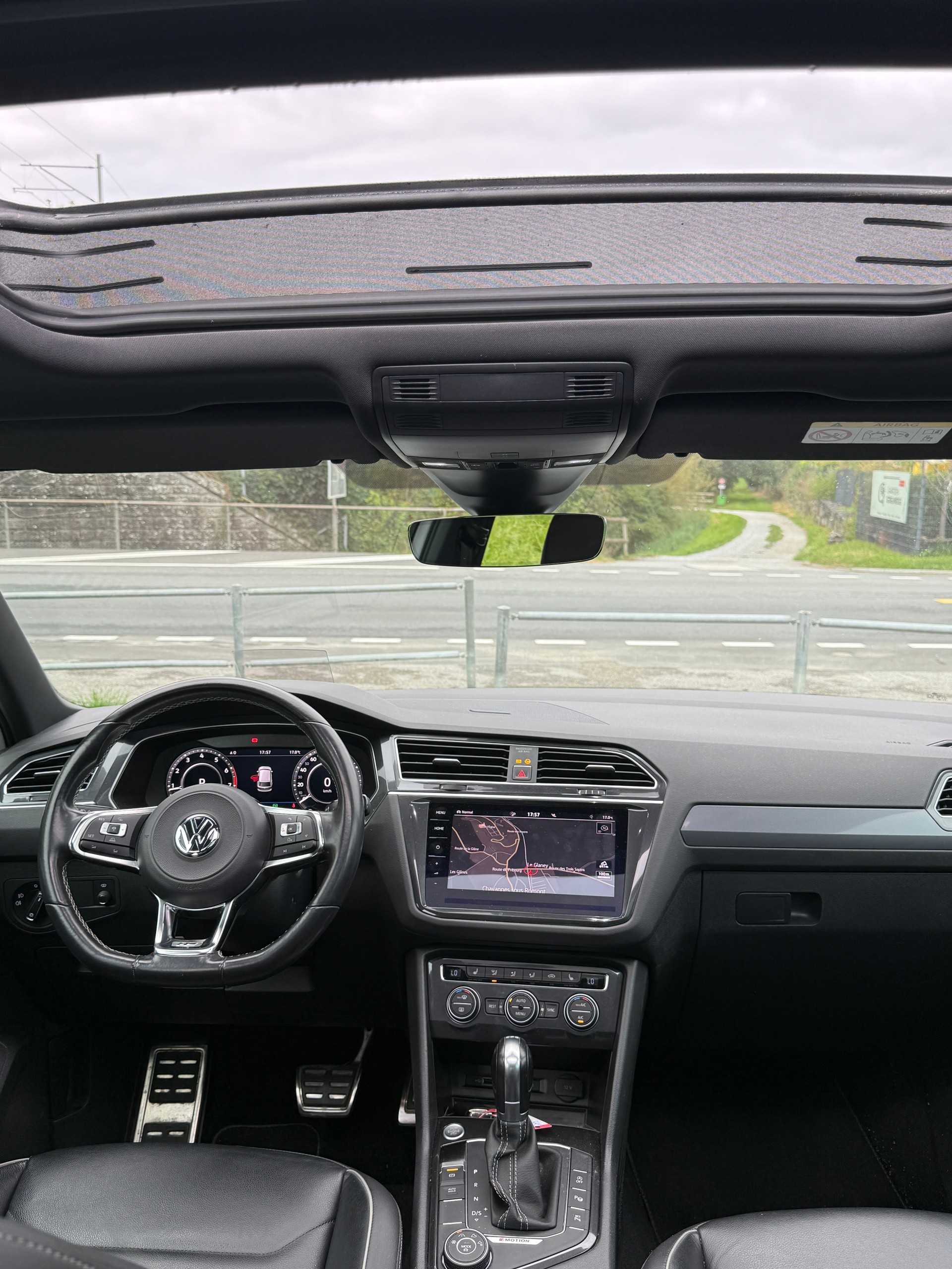 VW Tiguan 2.0TSI RLine 4Motion DSG-image-6