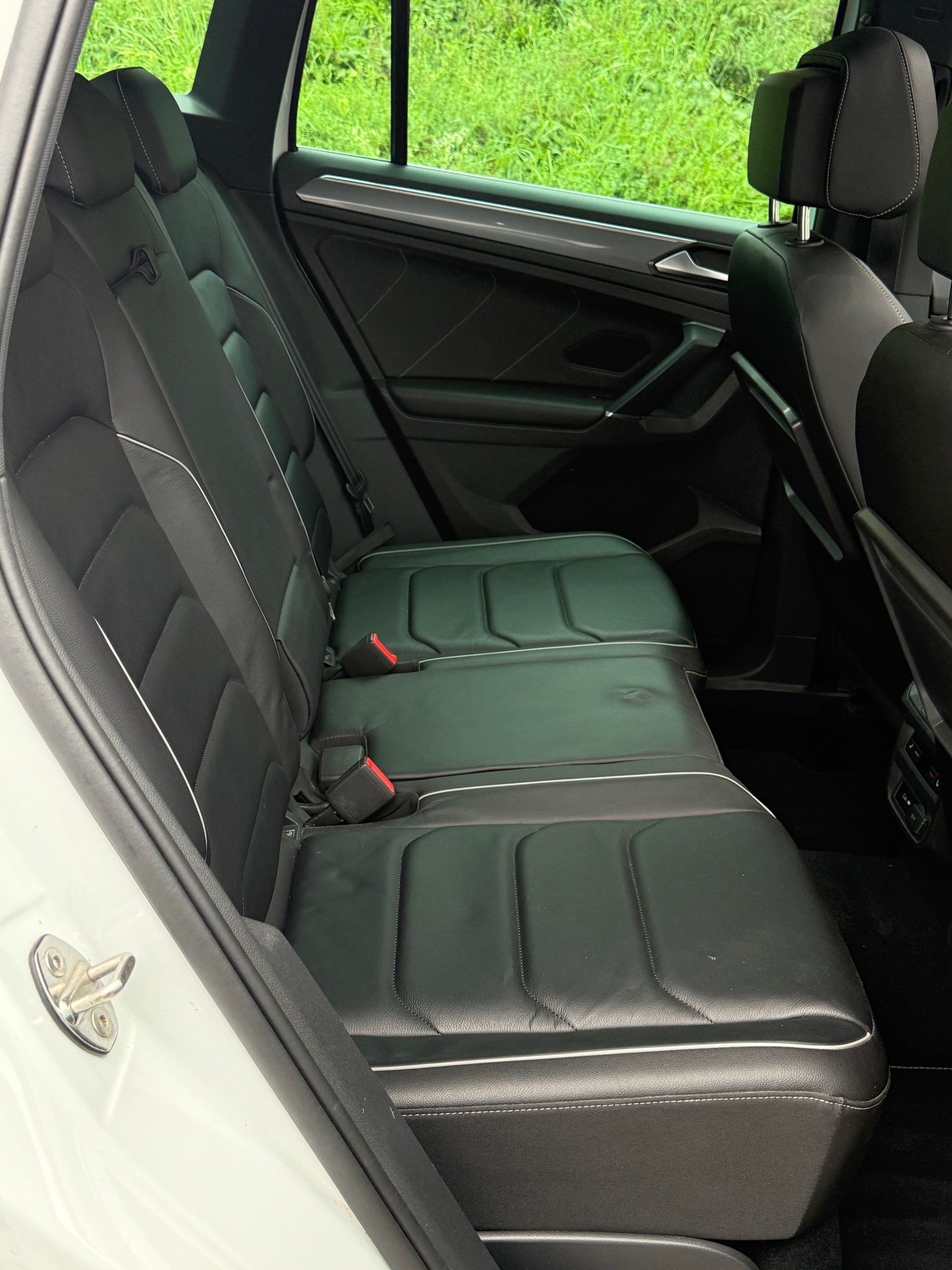 VW Tiguan 2.0TSI RLine 4Motion DSG-image-7