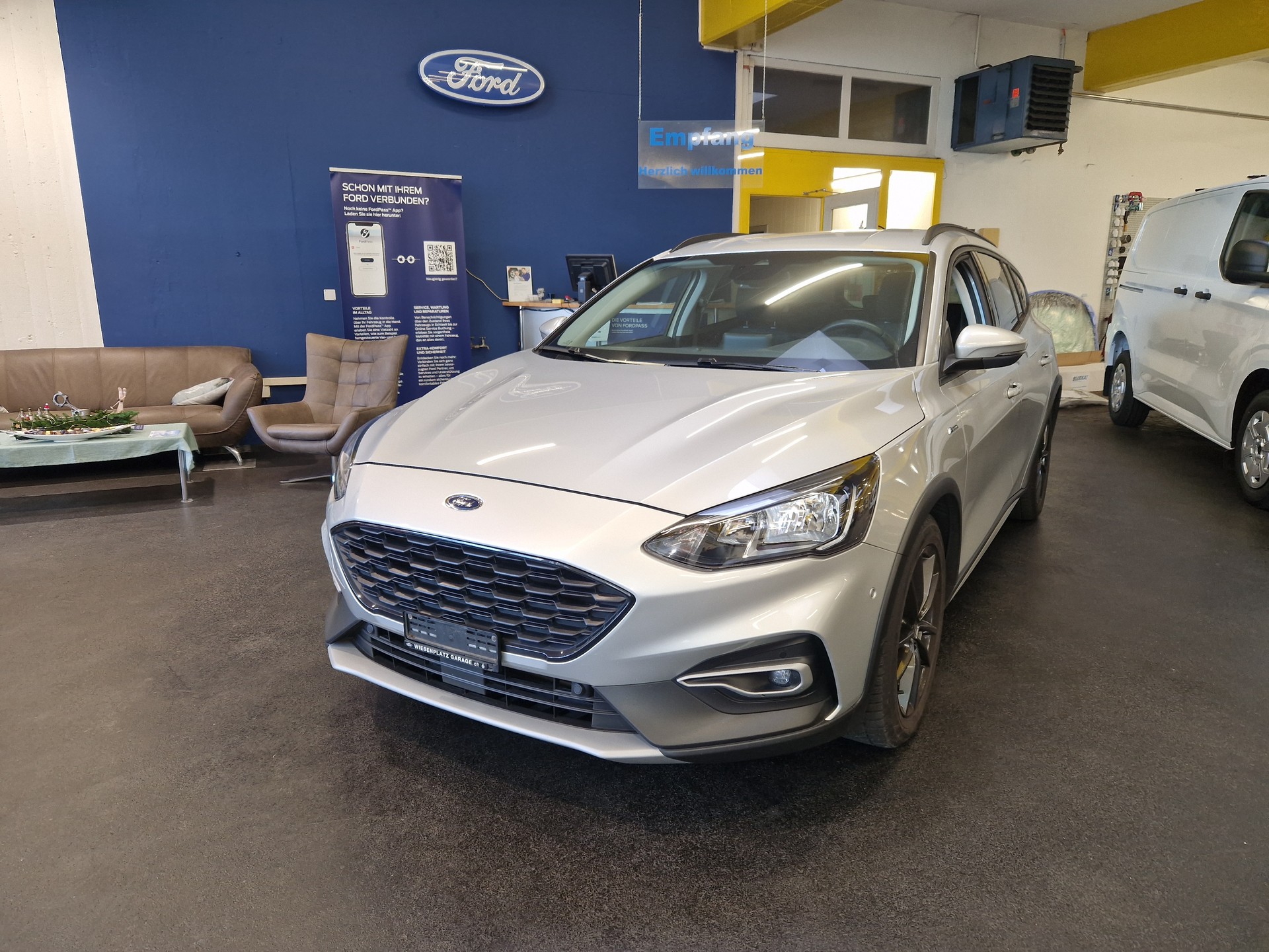 FORD Focus 1.0 SCTi Active Automat-image-0