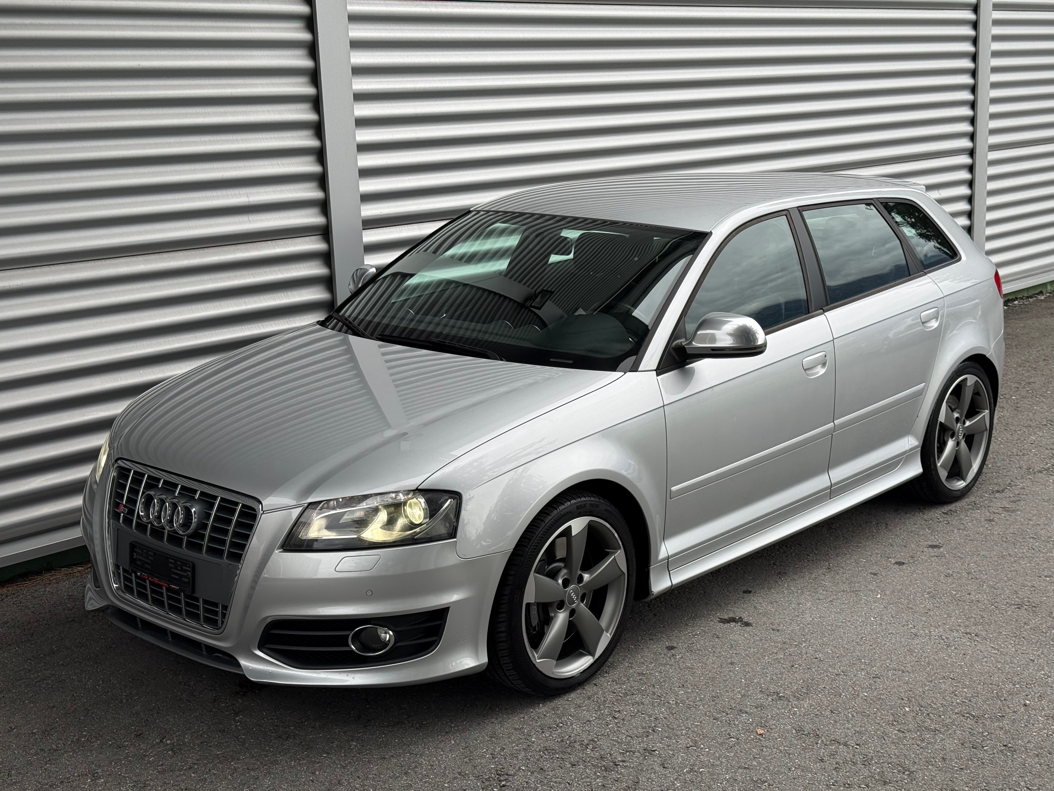 AUDI S3 Sportback 2.0 TFSI quattro S-tronic — slika 1
