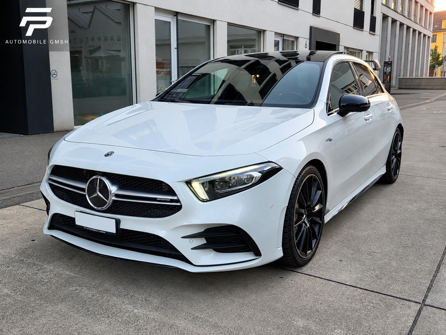 MERCEDES-BENZ A 35 AMG 4Matic Speedshift — slika 1