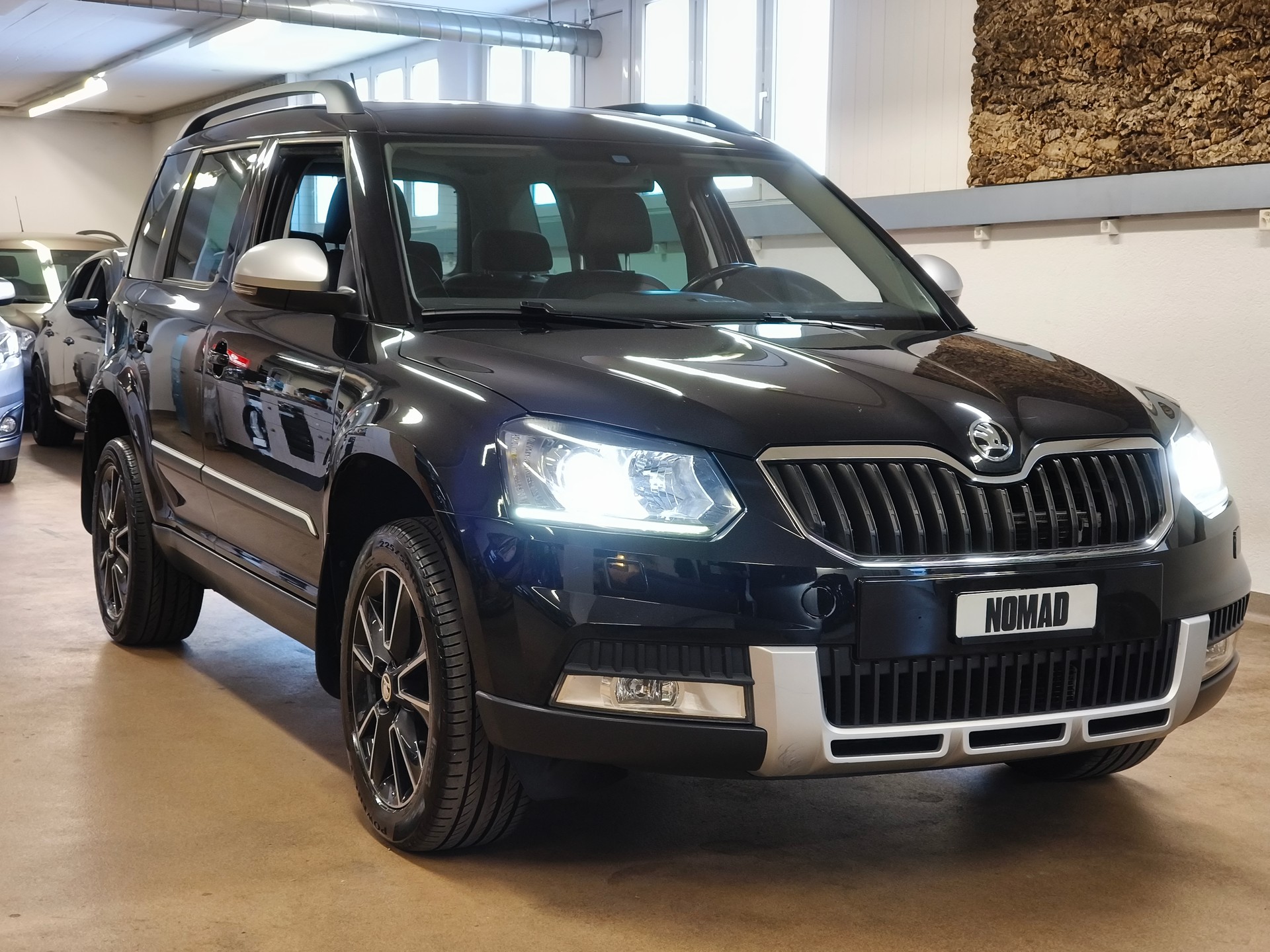 SKODA Yeti 2.0 TDI Elegance 4x4 DSG-image-6