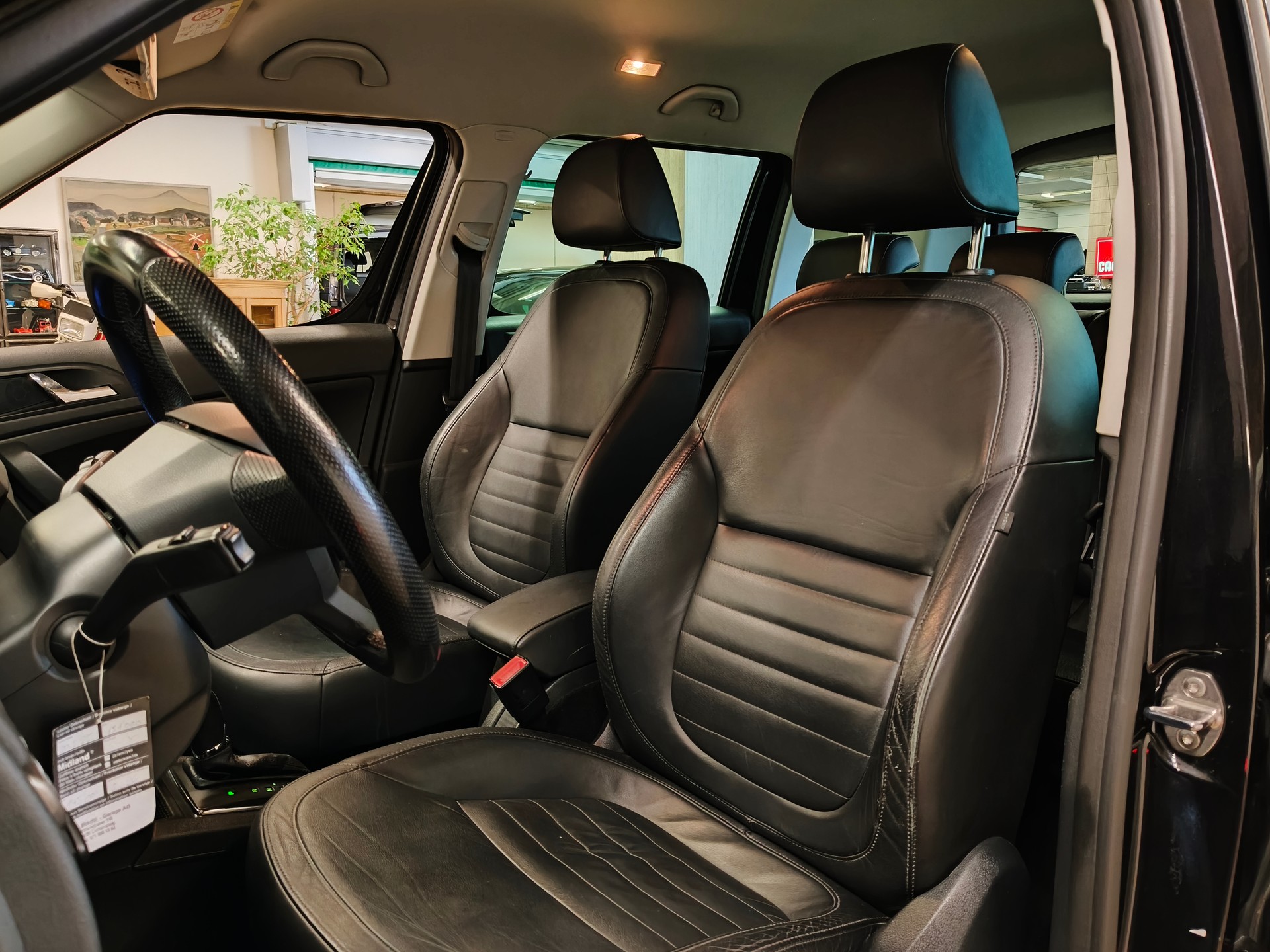 SKODA Yeti 2.0 TDI Elegance 4x4 DSG-image-20
