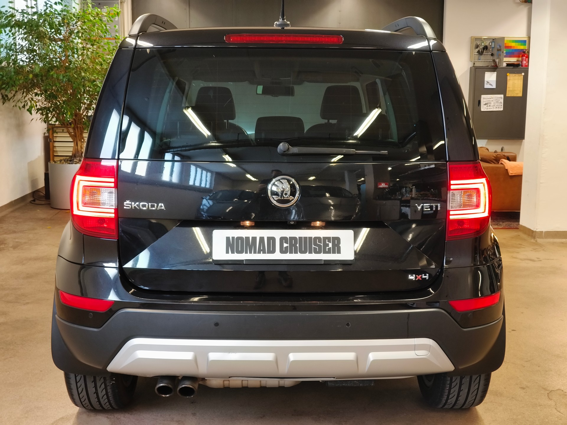 SKODA Yeti 2.0 TDI Elegance 4x4 DSG-image-12
