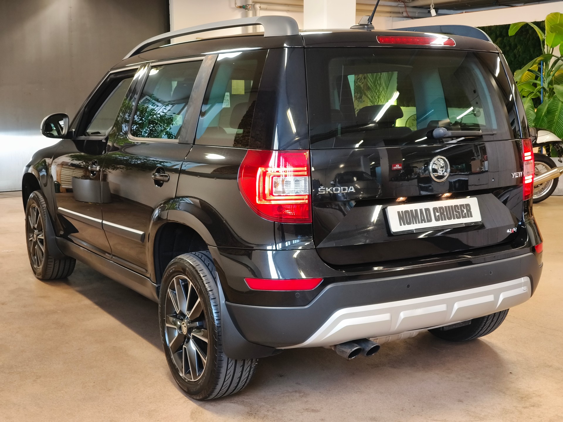 SKODA Yeti 2.0 TDI Elegance 4x4 DSG-image-13