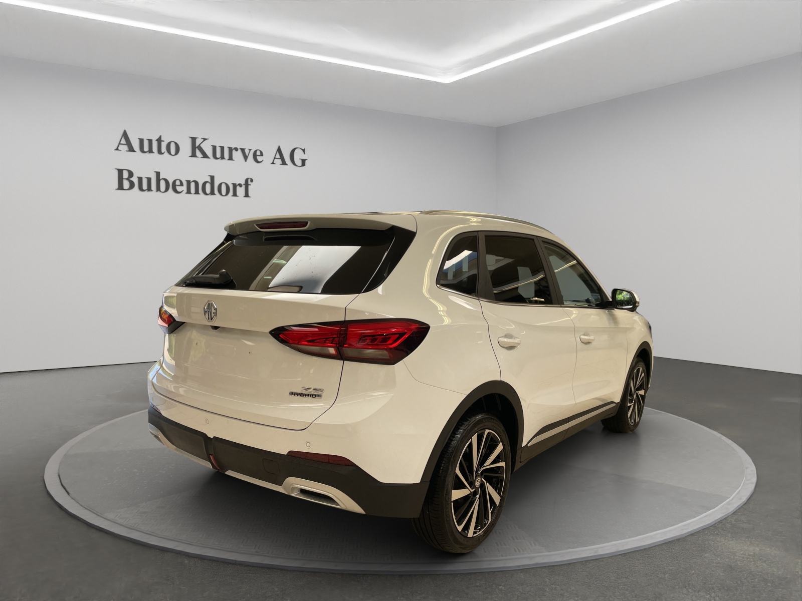 MG ZS 1.5 Hybrid+ Luxury-image-2