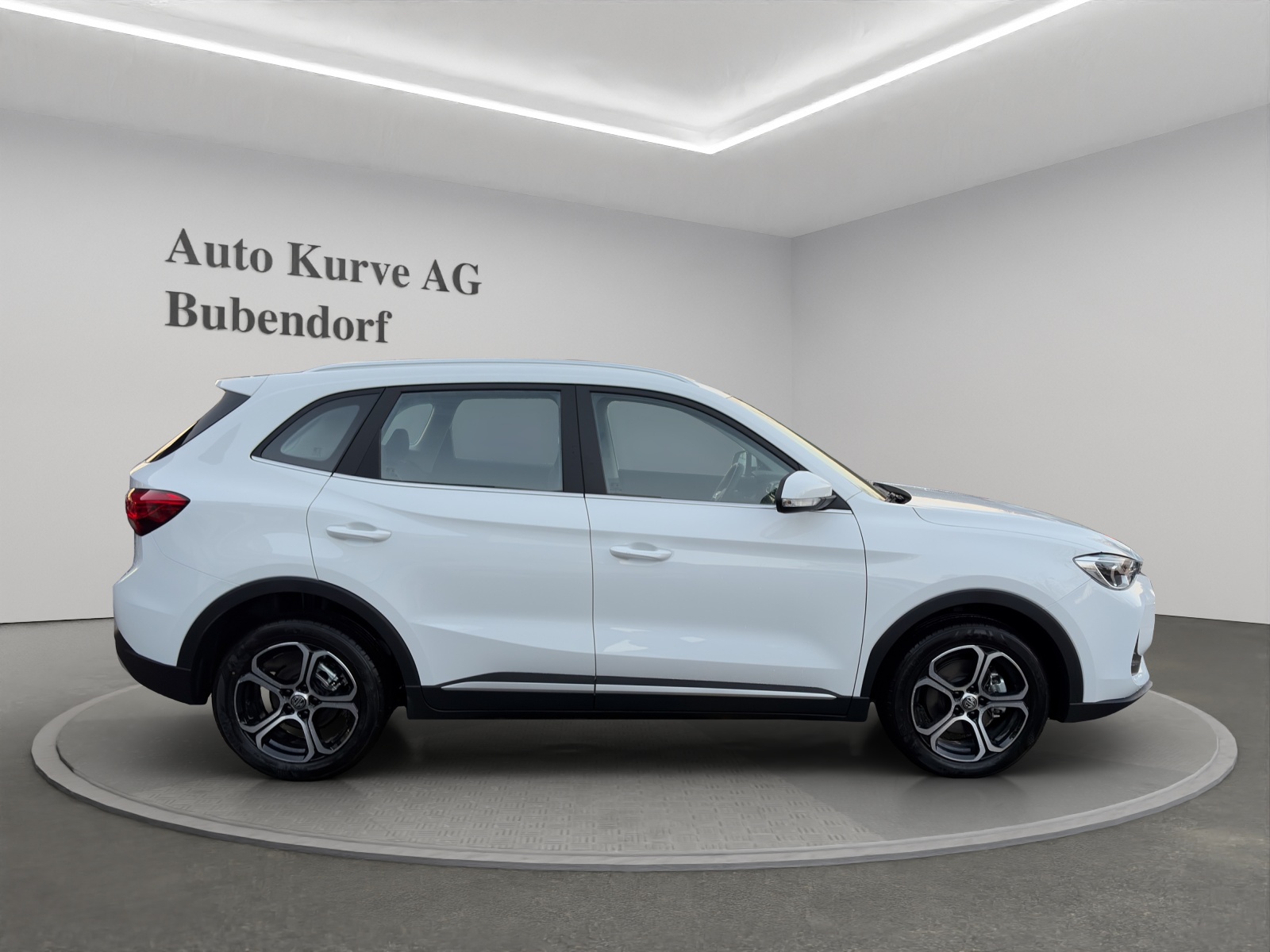 MG ZS 1.5 Hybrid+ Luxury-image-1