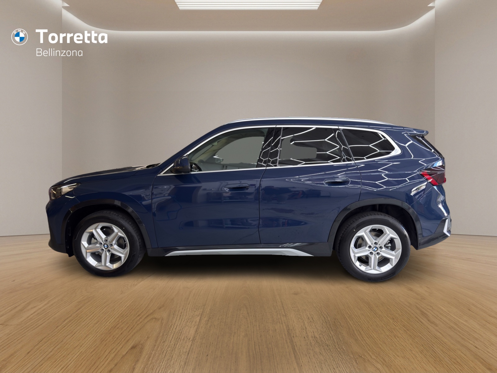 BMW X1 xDrive 20d 48V xLine-showroom-element-1