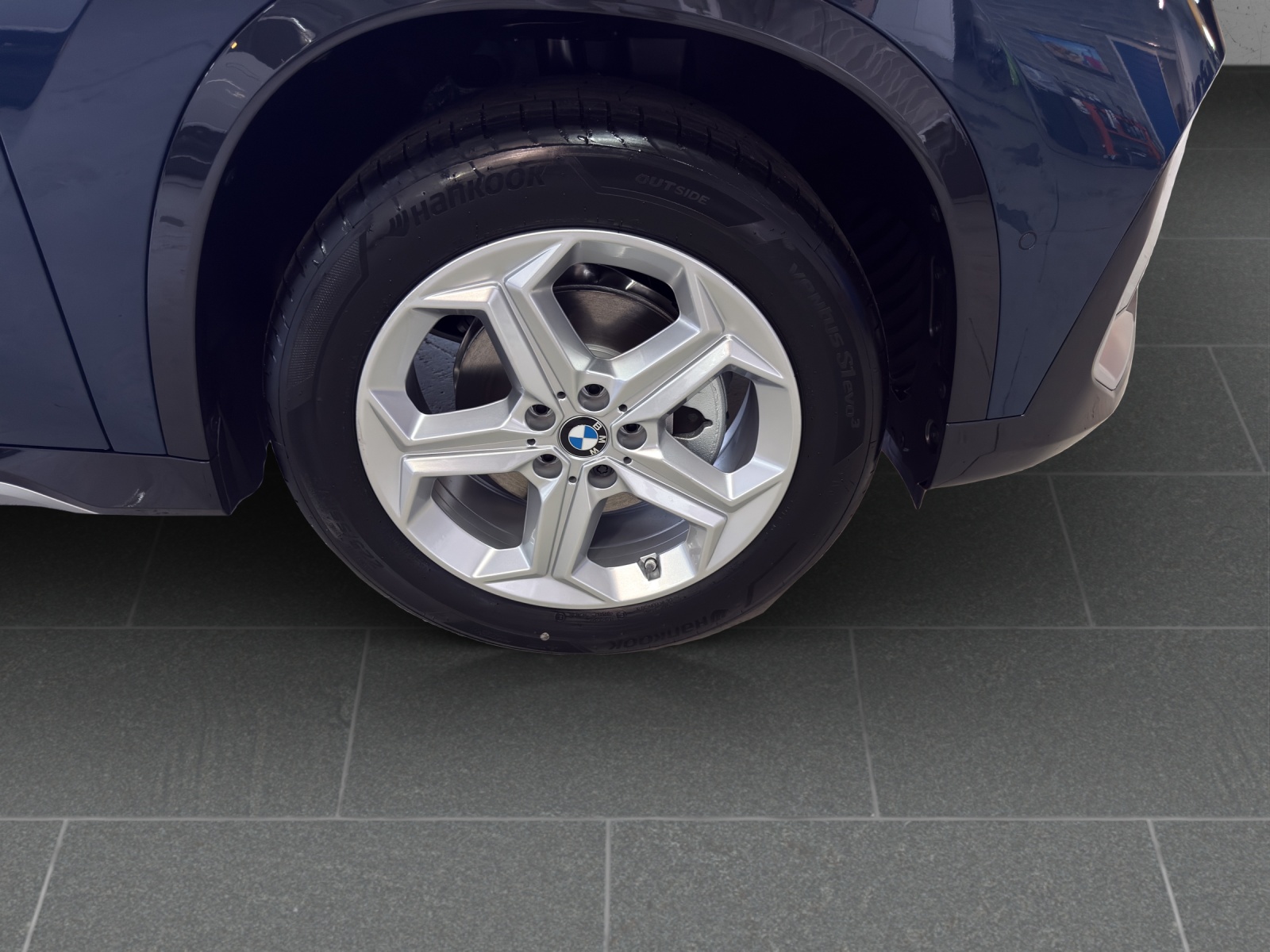 BMW X1 xDrive 20d 48V xLine-image-9
