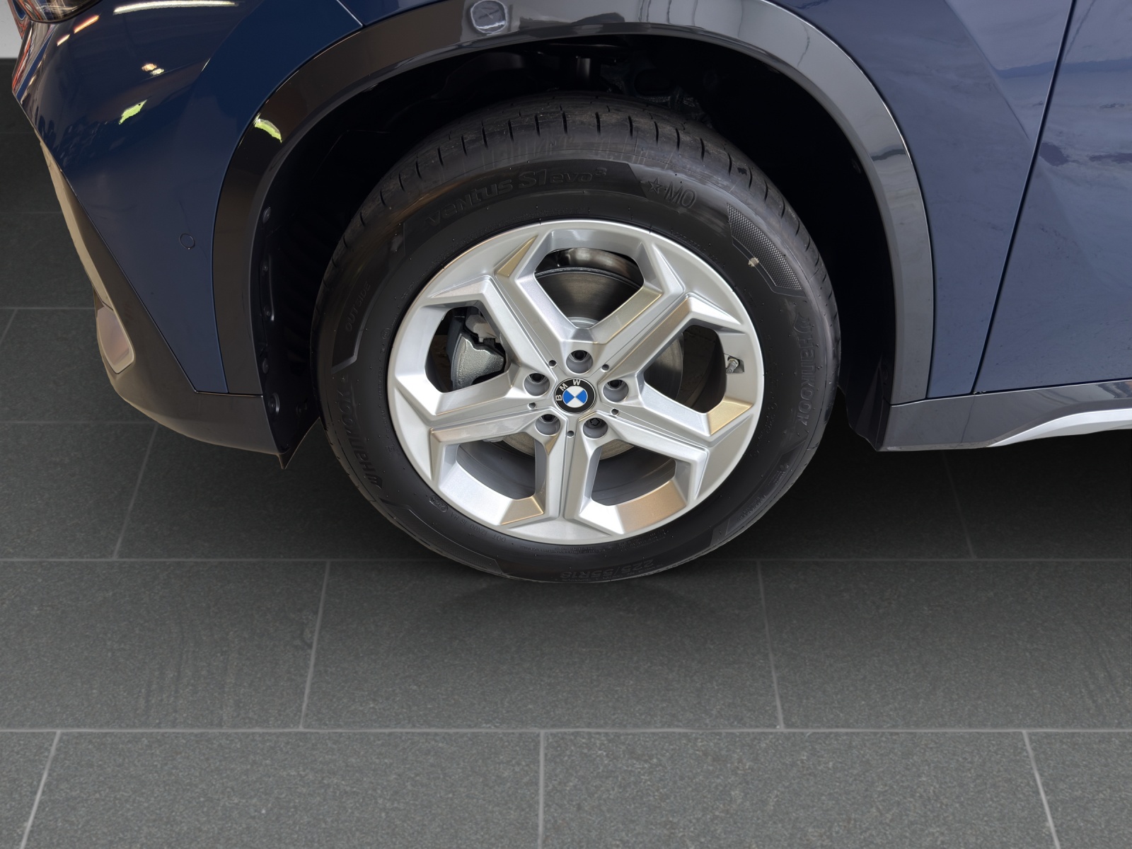 BMW X1 xDrive 20d 48V xLine-image-8
