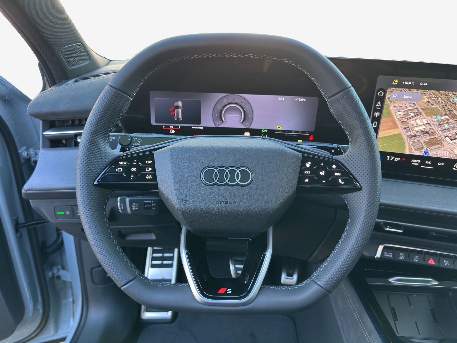 AUDI Q3 Sportback TFSI quattro 195 kW S tronic-image-9