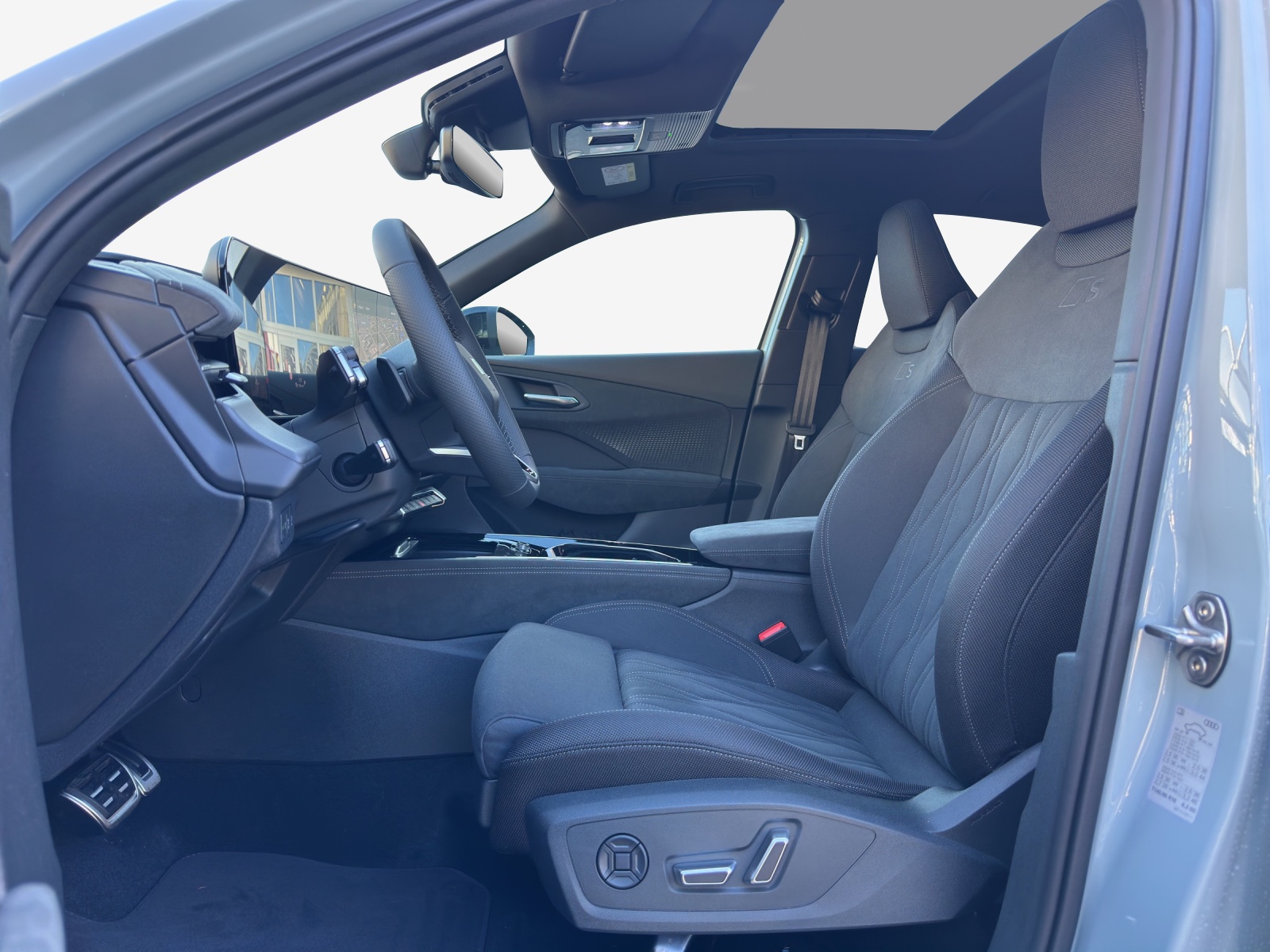 AUDI Q3 Sportback TFSI quattro 195 kW S tronic-image-7