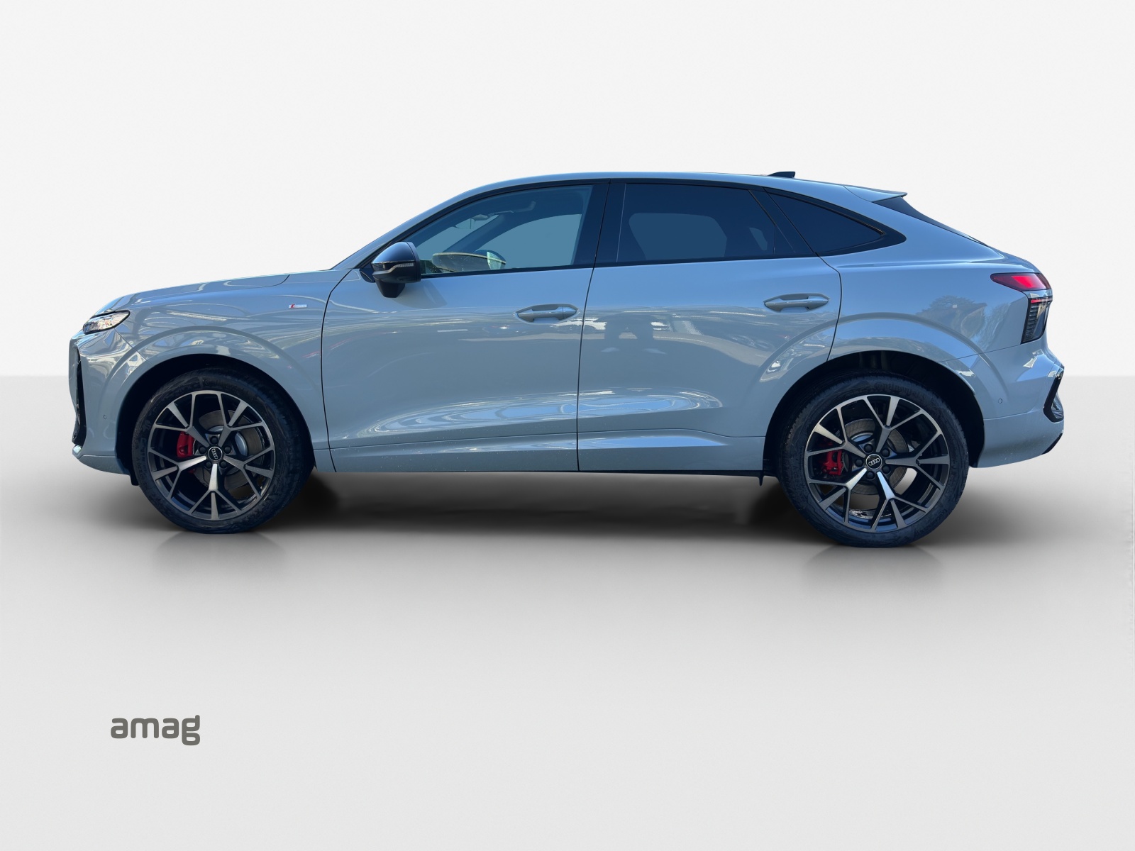 AUDI Q3 Sportback TFSI quattro 195 kW S tronic-image-1