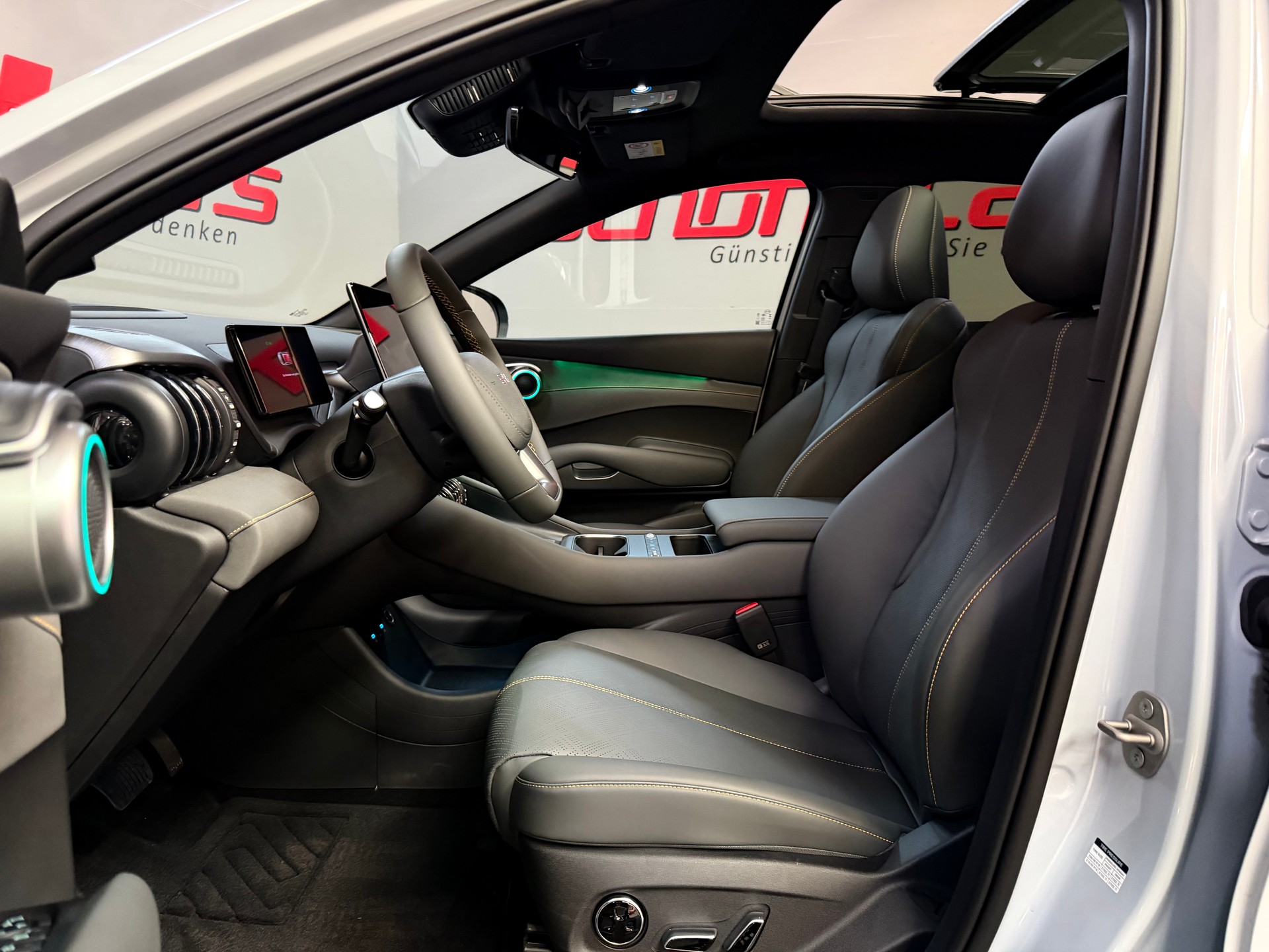 BYD Atto 3 EVO 74.8 kWh Excellence AWD-image-12