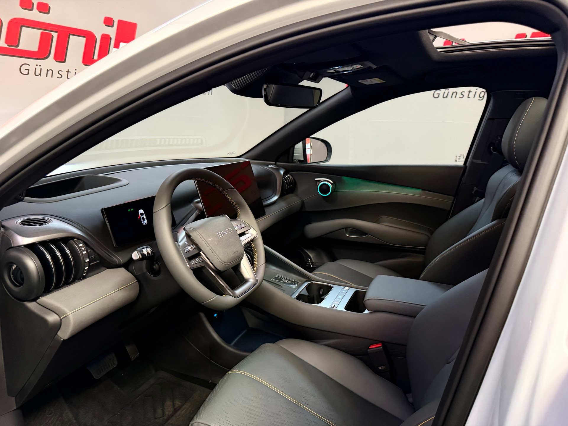 BYD Atto 3 EVO 74.8 kWh Excellence AWD-image-13