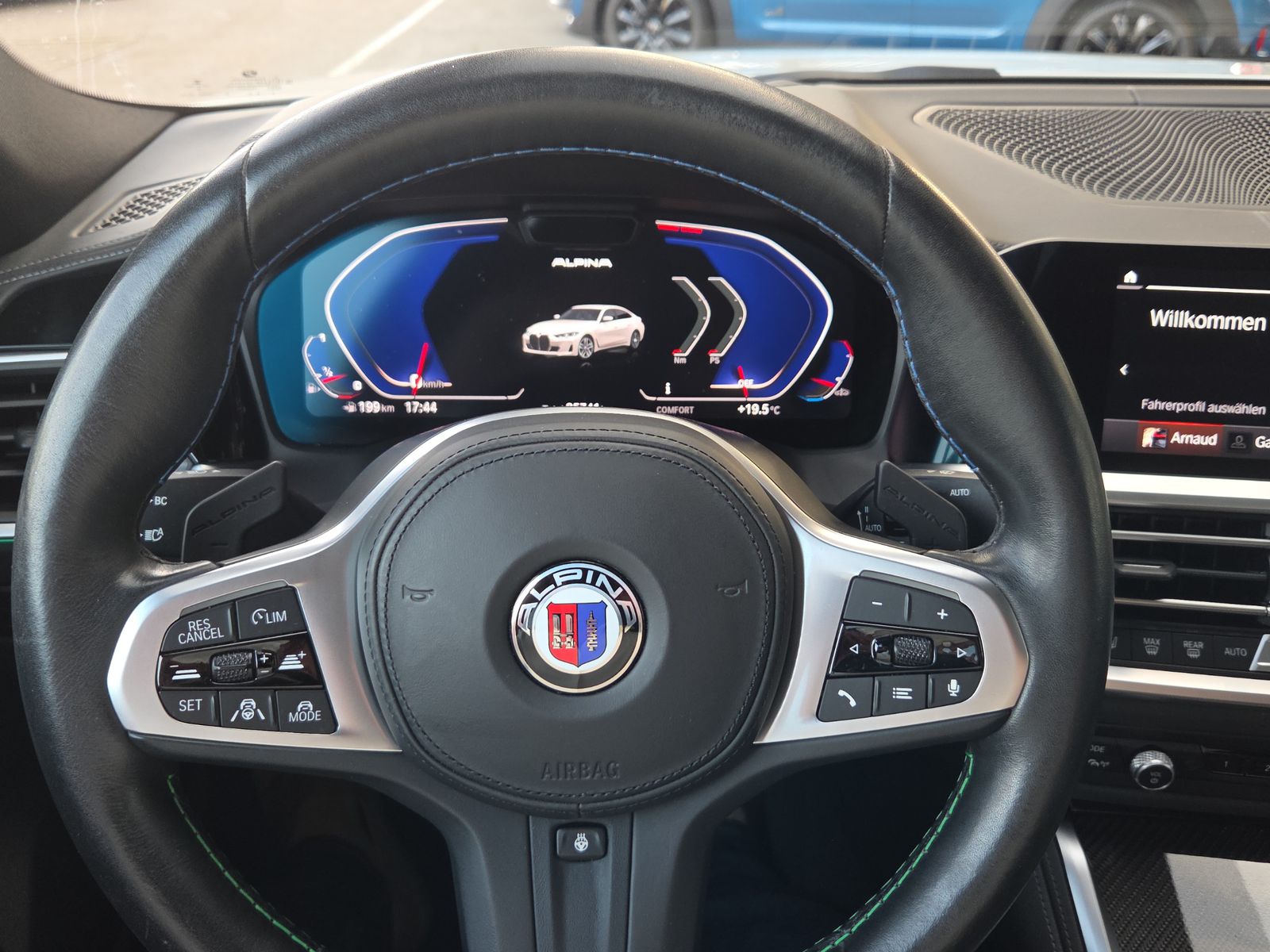 BMW-ALPINA B4 Gran Coupé 3.0 xDrive S-Tronic-image-9