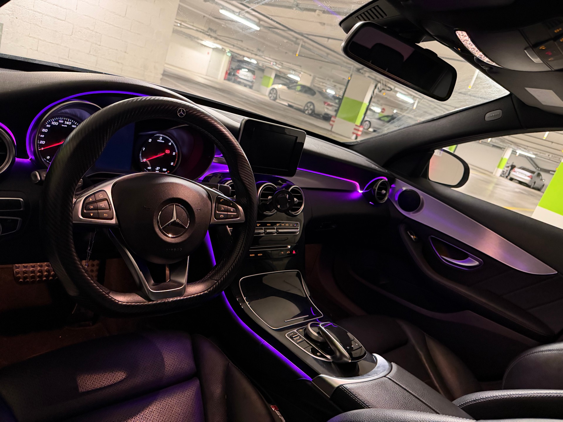 MERCEDES-BENZ C 220 d AMG Line-image-3