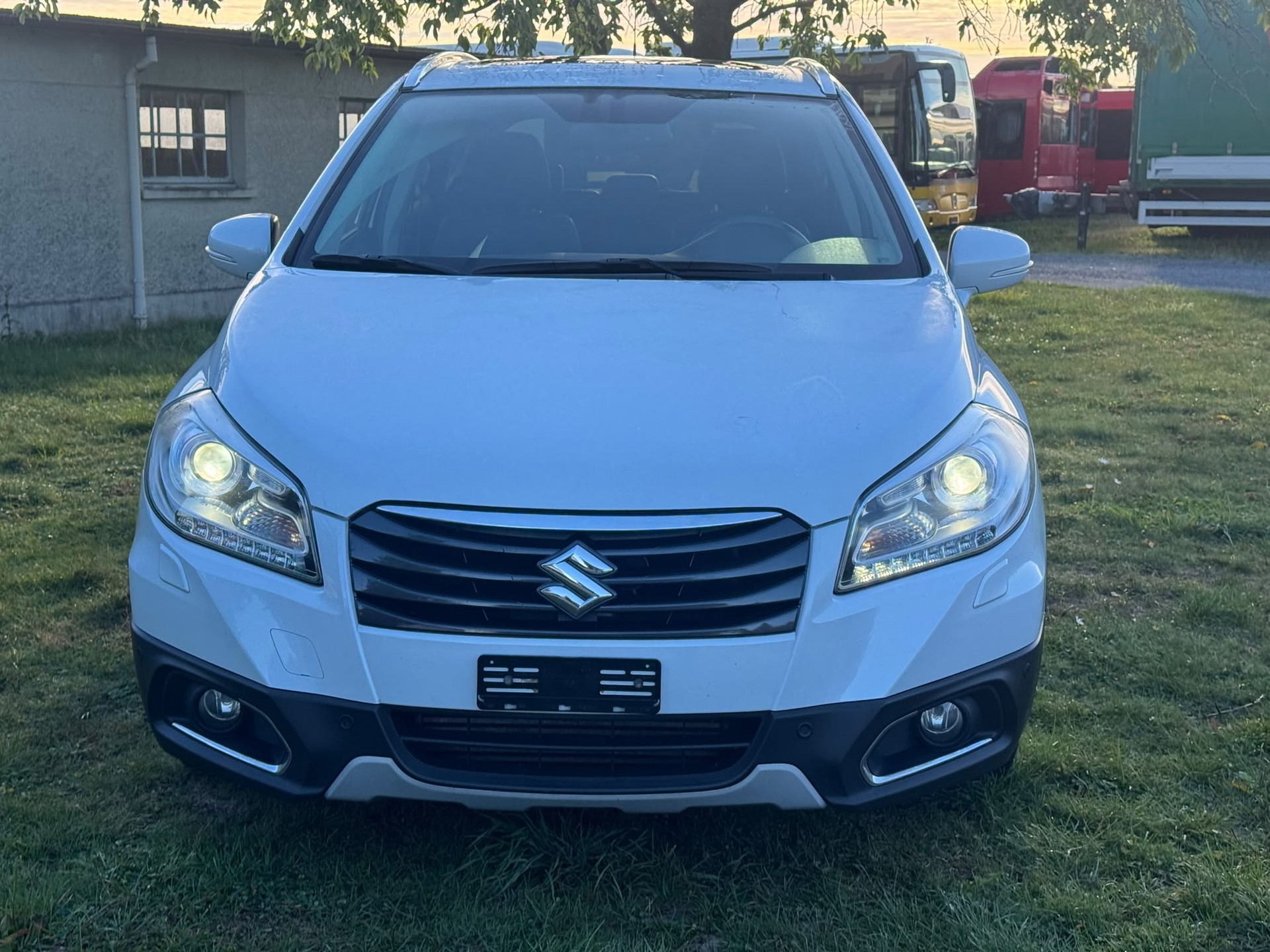 SUZUKI SX4 S-Cross 1.6 TD Sergio Cellano Top 4WD-image-1