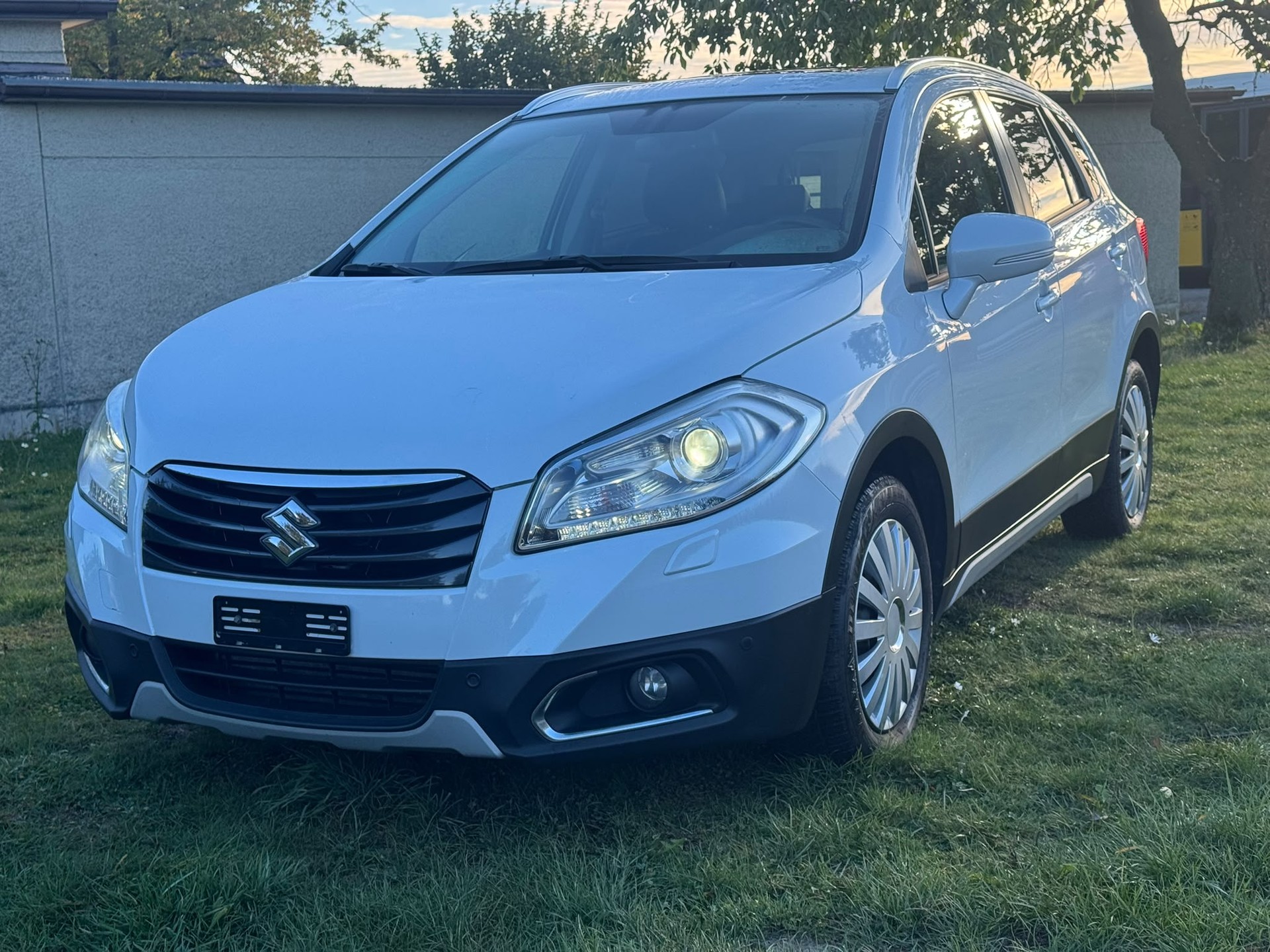 SUZUKI SX4 S-Cross 1.6 TD Sergio Cellano Top 4WD-image-0