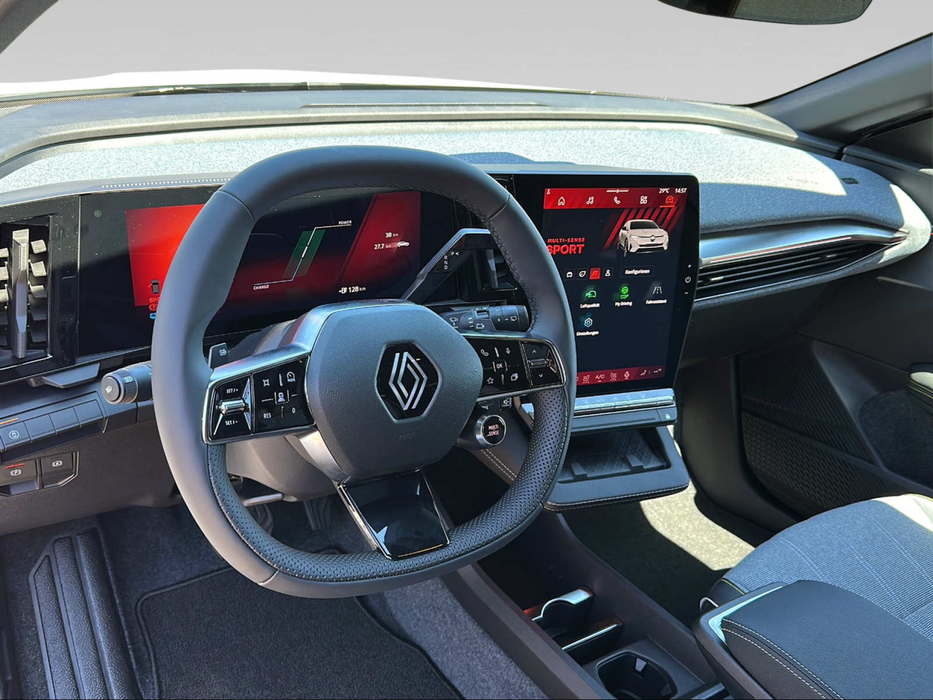 RENAULT Mégane E-Tech-image-8