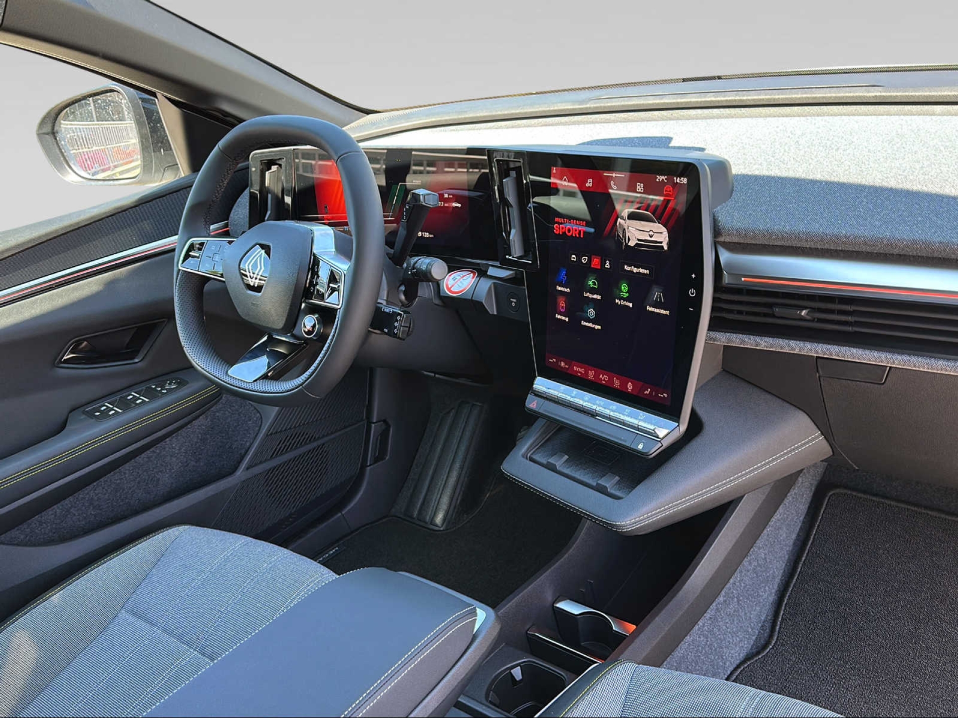 RENAULT Mégane E-Tech-image-10