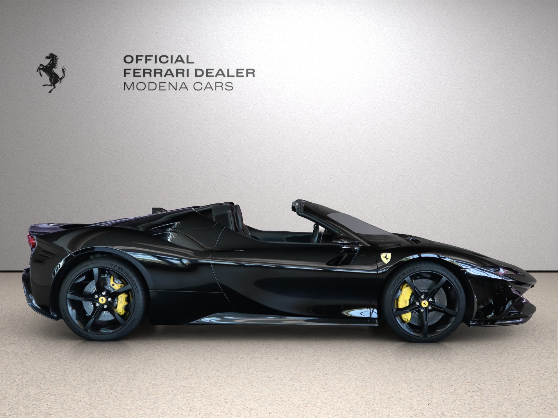 FERRARI SF90 Spider-image-15