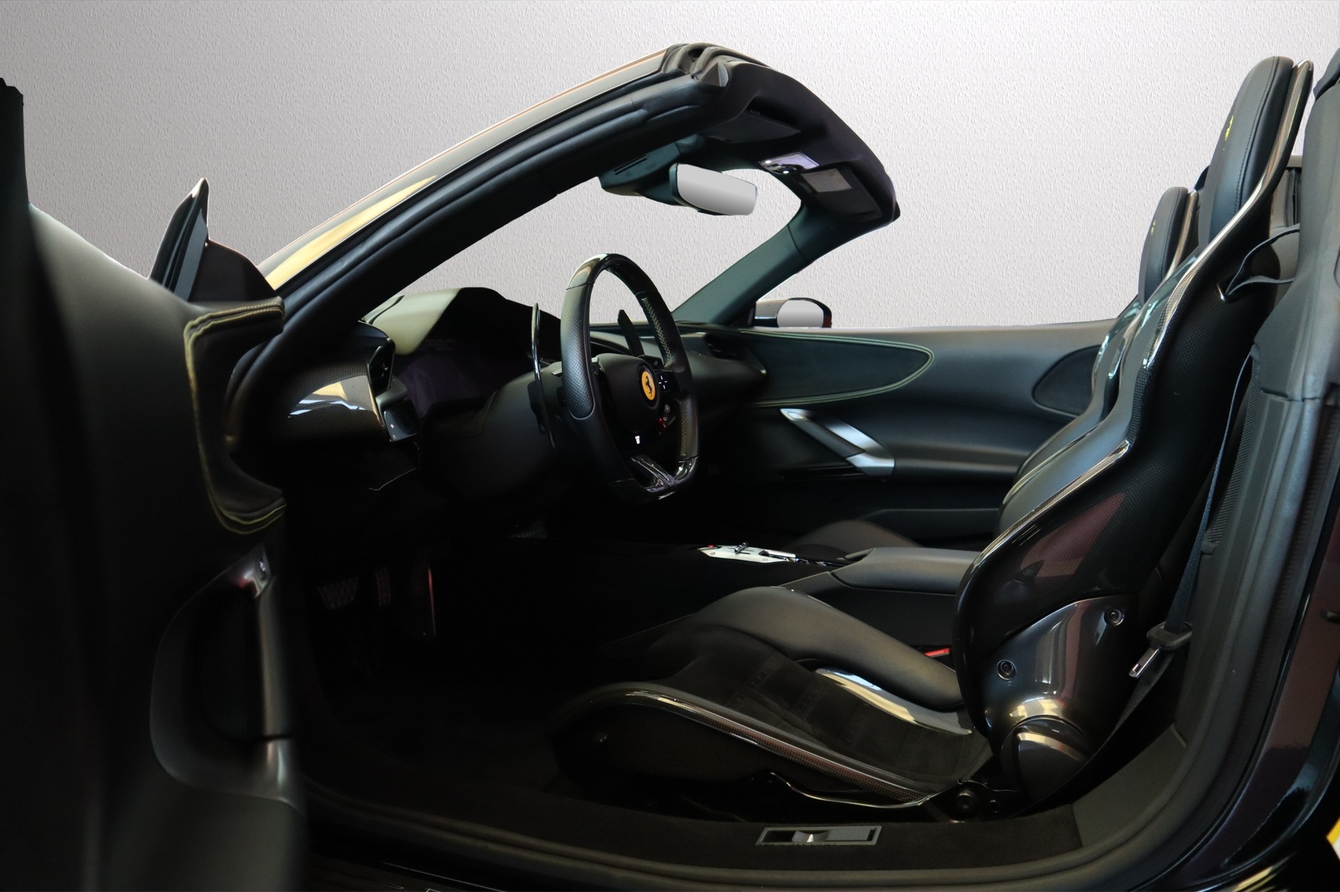 FERRARI SF90 Spider-image-3