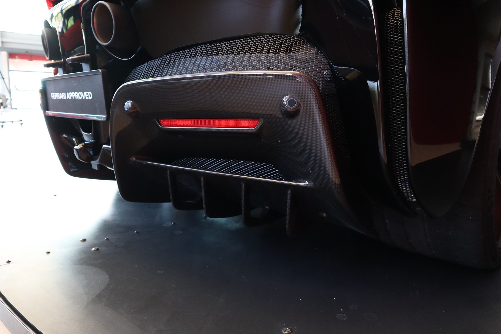 FERRARI SF90 Spider-image-13