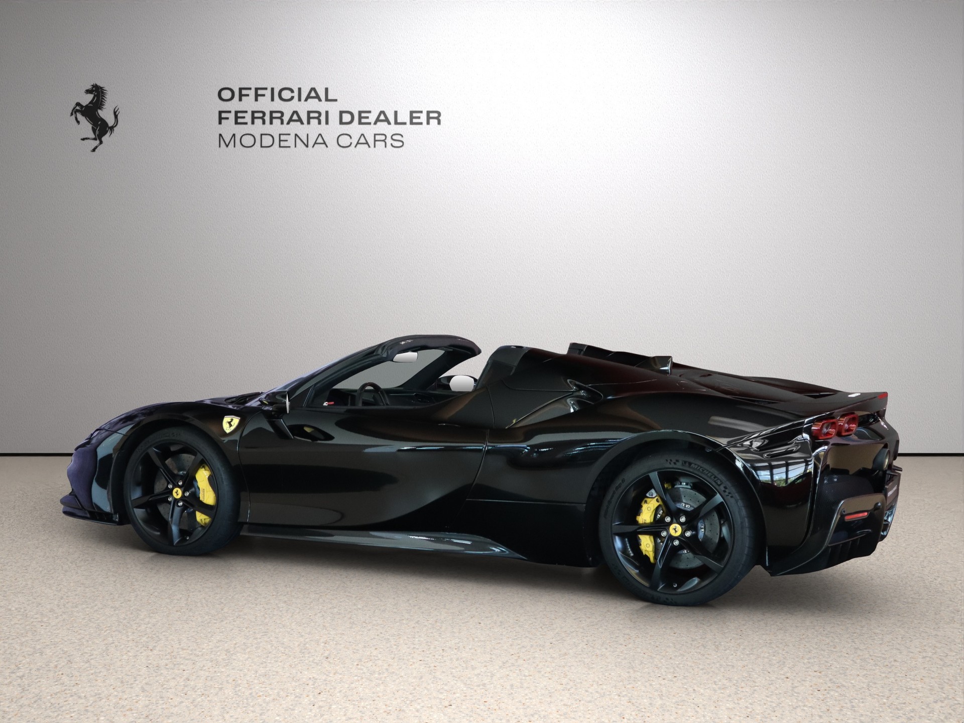FERRARI SF90 Spider-image-8
