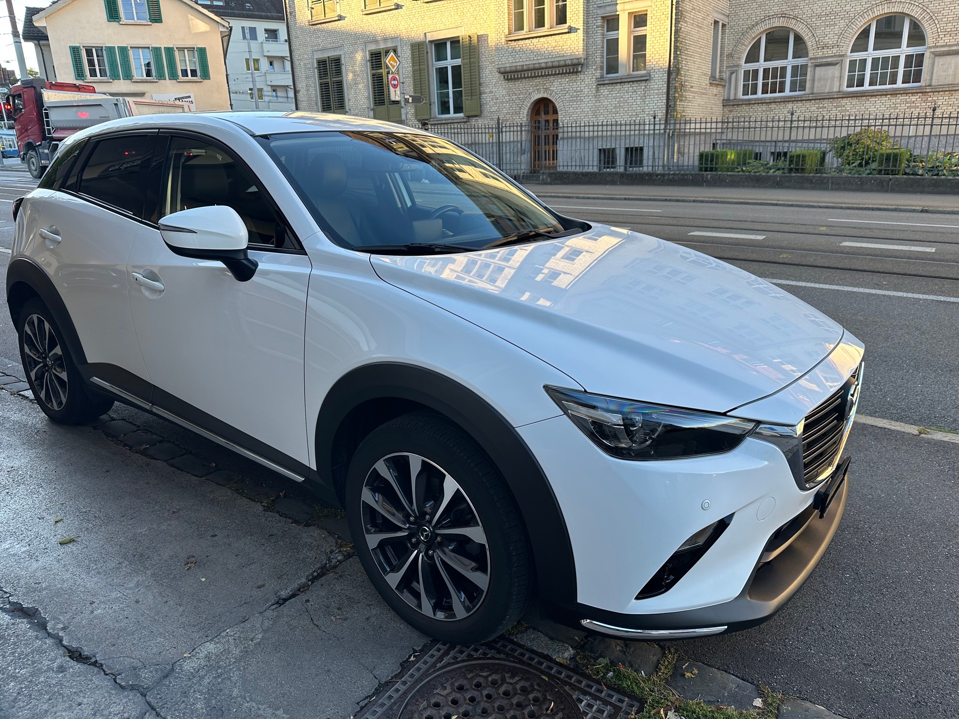 MAZDA CX-3 SKYACTIV-G 150 Revolution AWD Automat-image-4