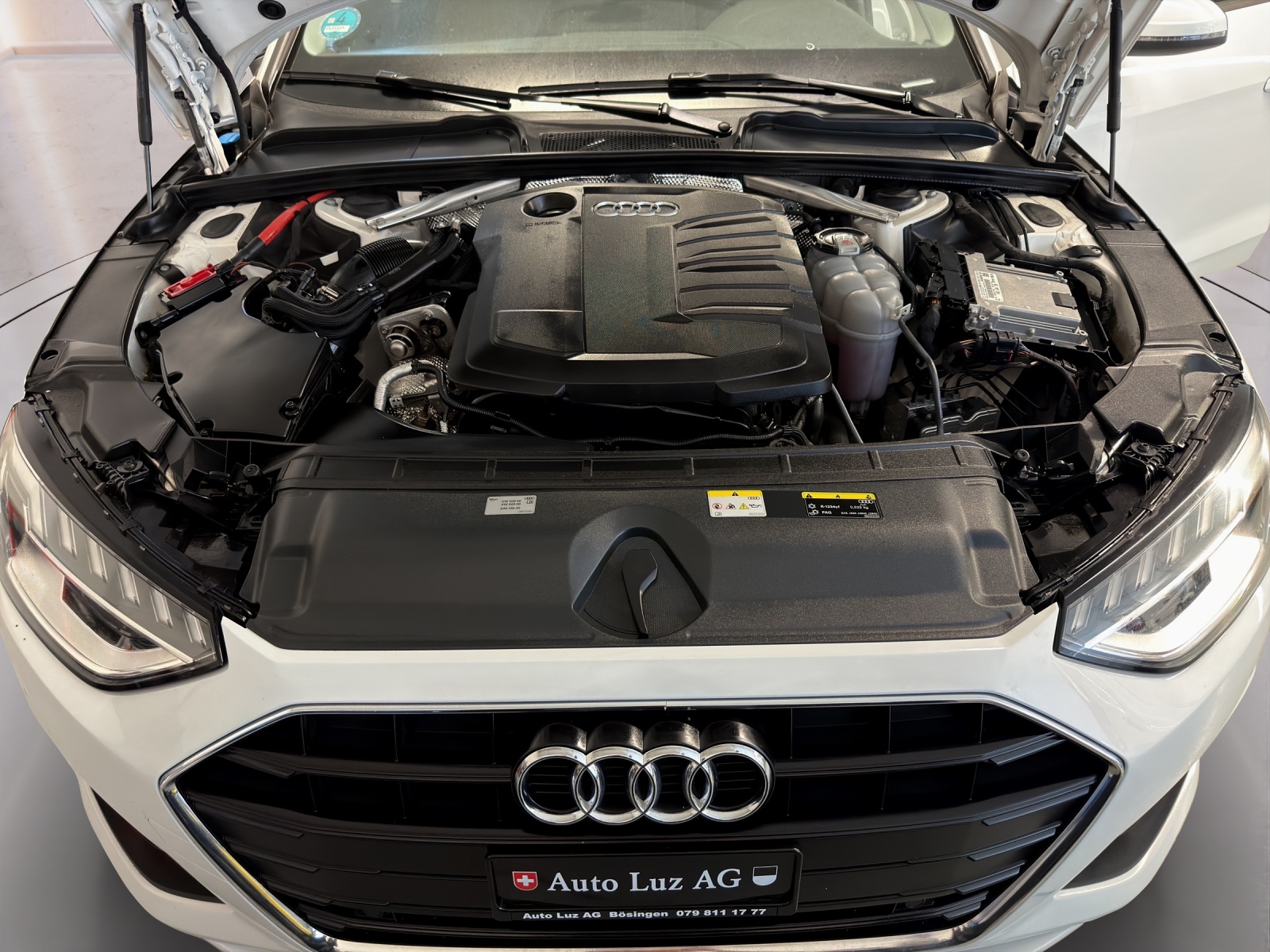 AUDI A4 Avant 35 TDI S-tronic-image-18