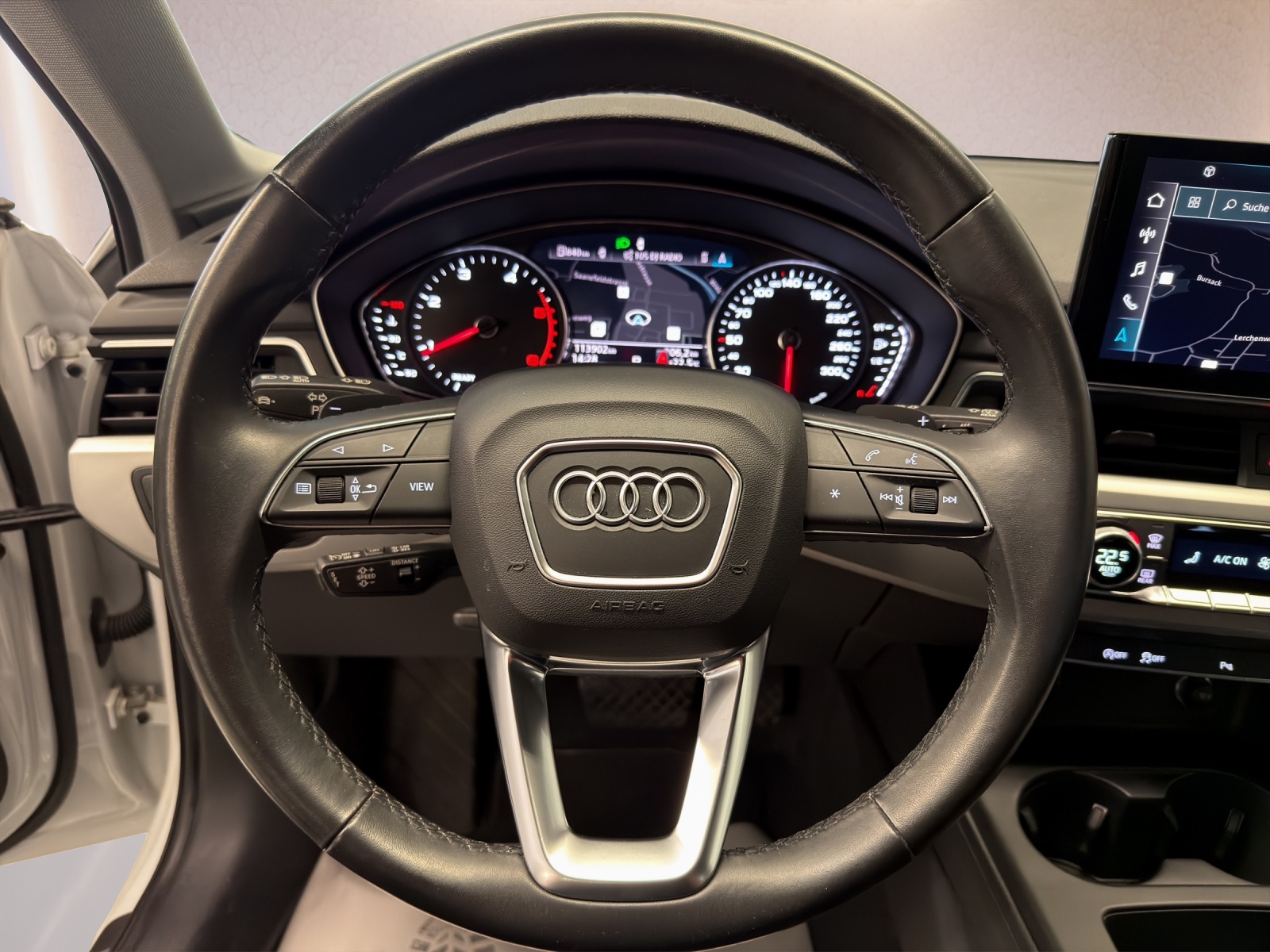 AUDI A4 Avant 35 TDI S-tronic-image-9