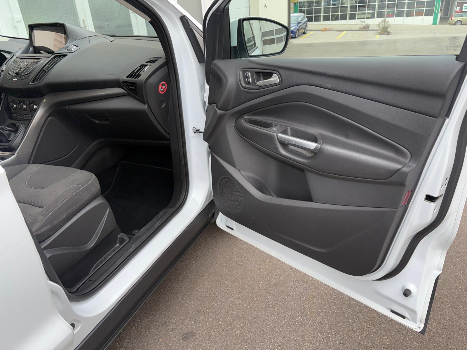 FORD Kuga 1.5 SCTi Carving MFK 10.2025-image-9
