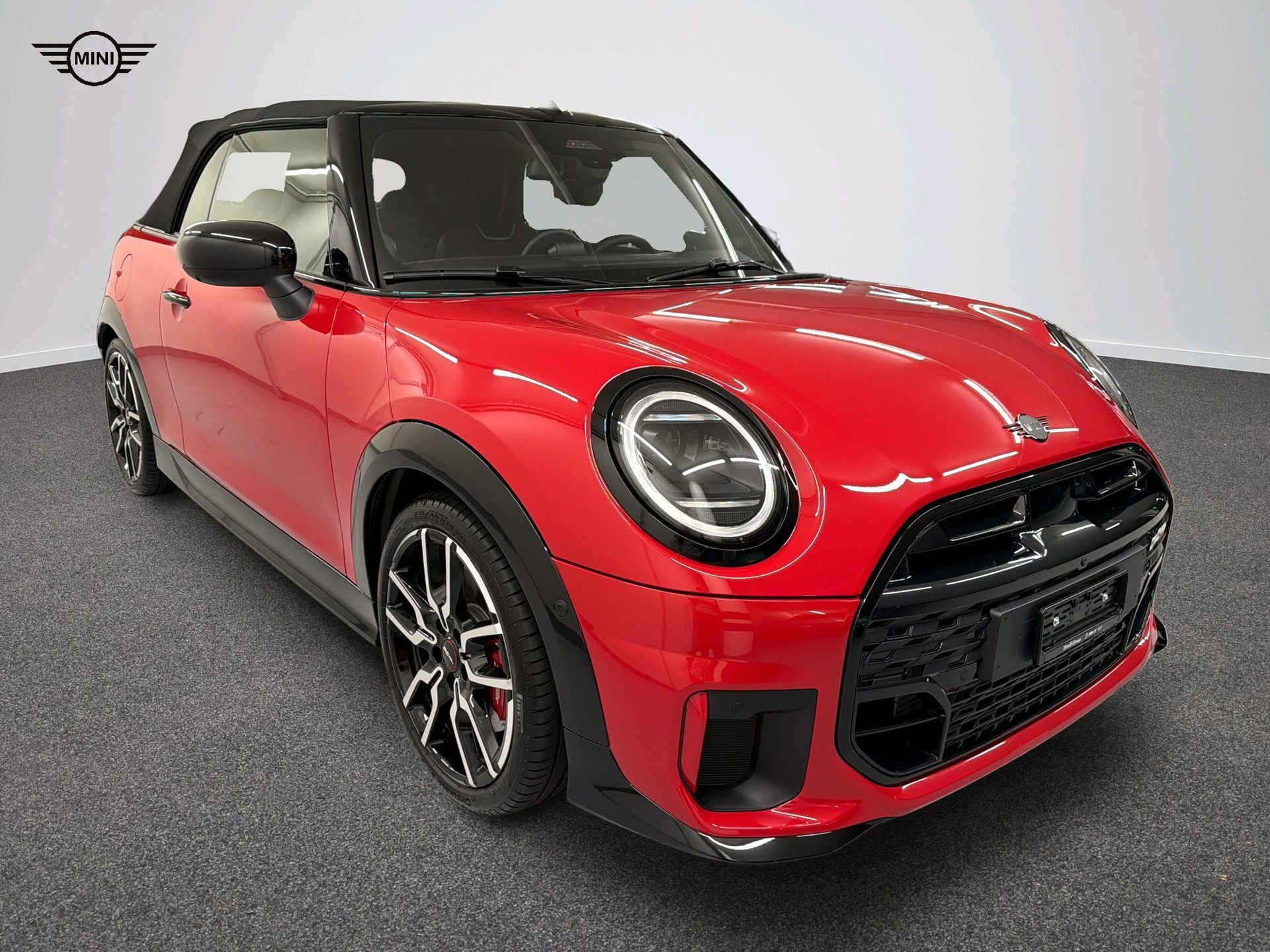 MINI John Cooper Works Cabrio-image-11